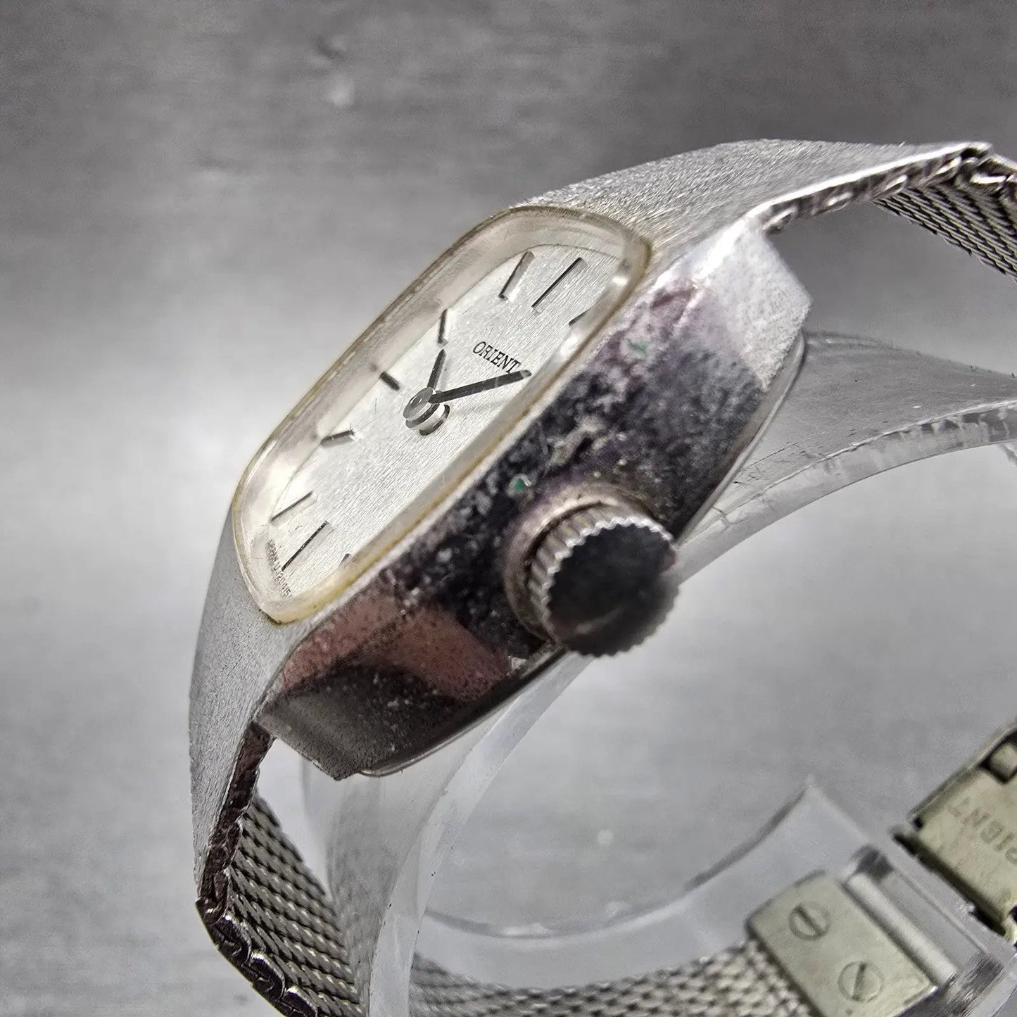 Orient Watch Women 19mm Silver Dial Silver Tone Manual Q120154-20 Runs Vintage2