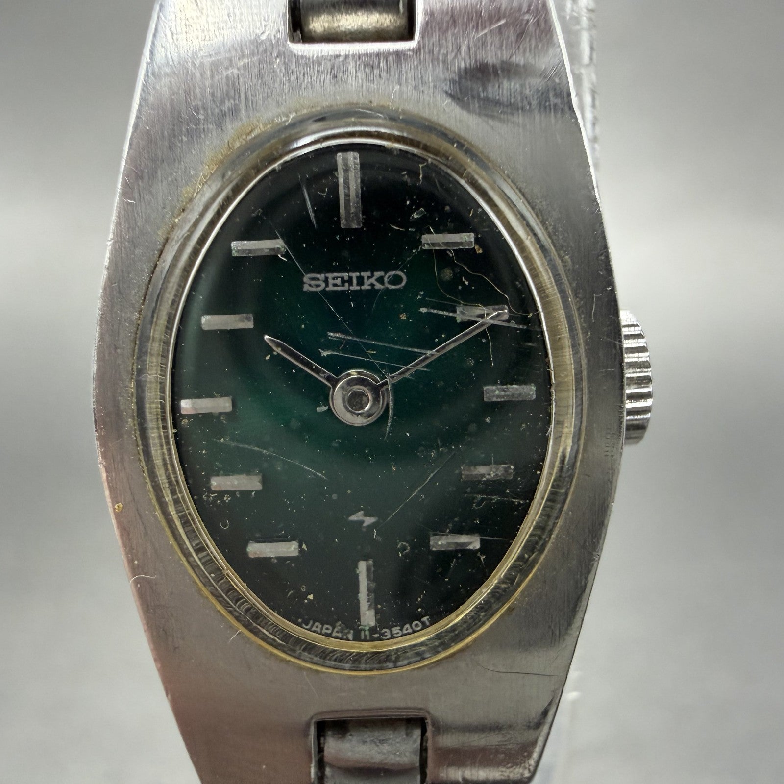Seiko Tank Watch Women 15mm Green Dial Silver Tone Manual 11-8079 Runs1
