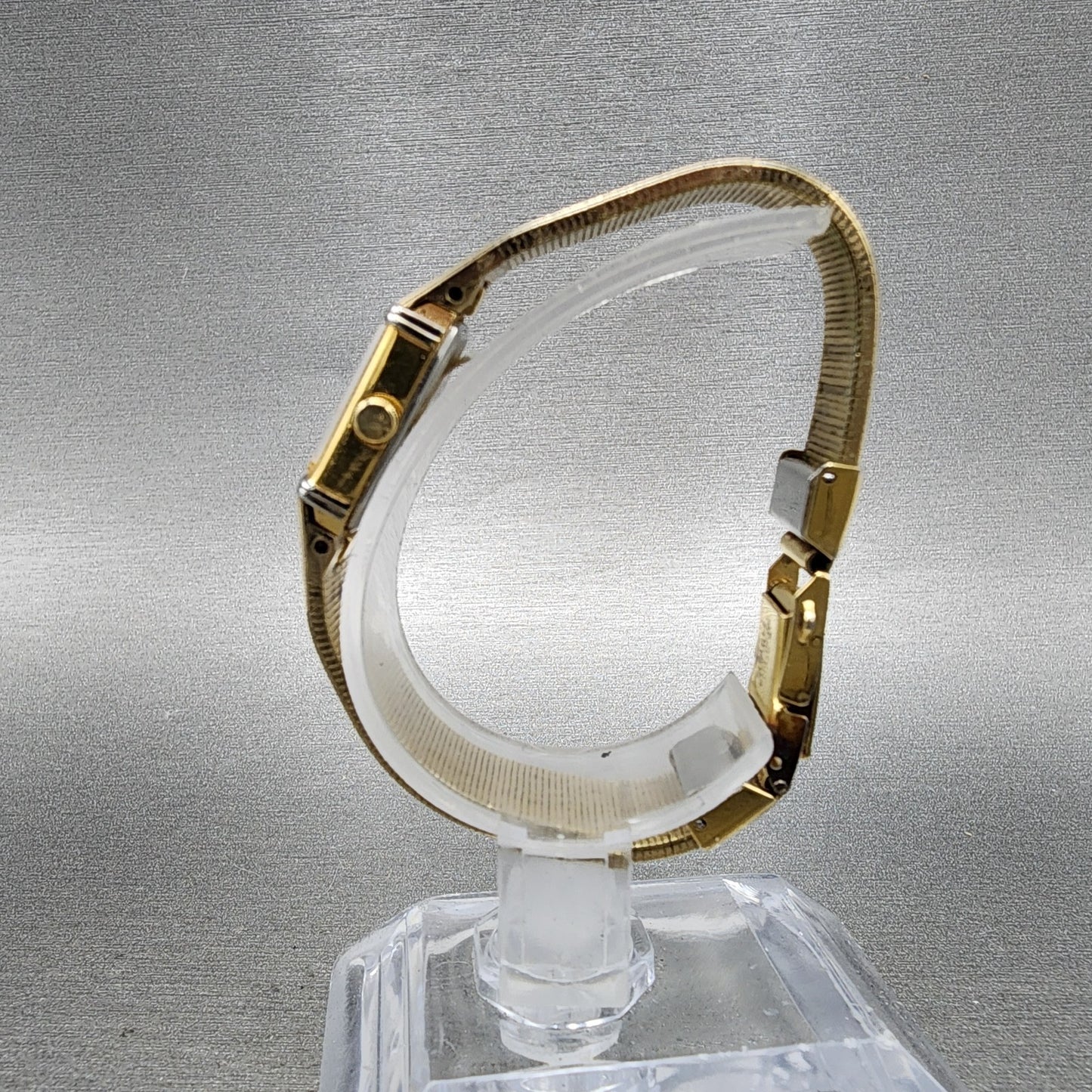 Seiko Tank Watch Women 12mm Champagne Dial Gold Tone 2e205409 New Battery6