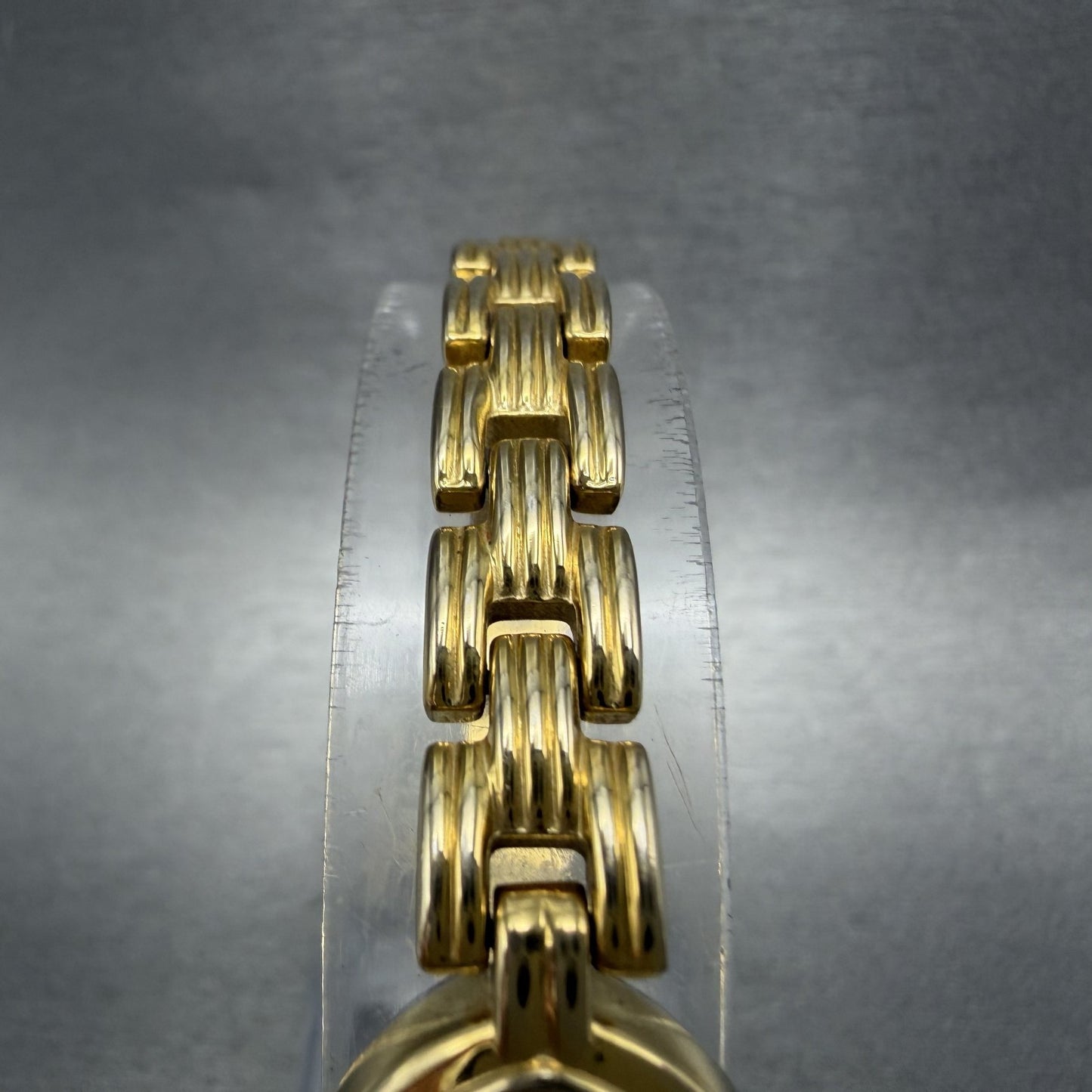 Citizen Watch Women 16mm Black Dial Gold Tone Oval 3220326091 New Battery4