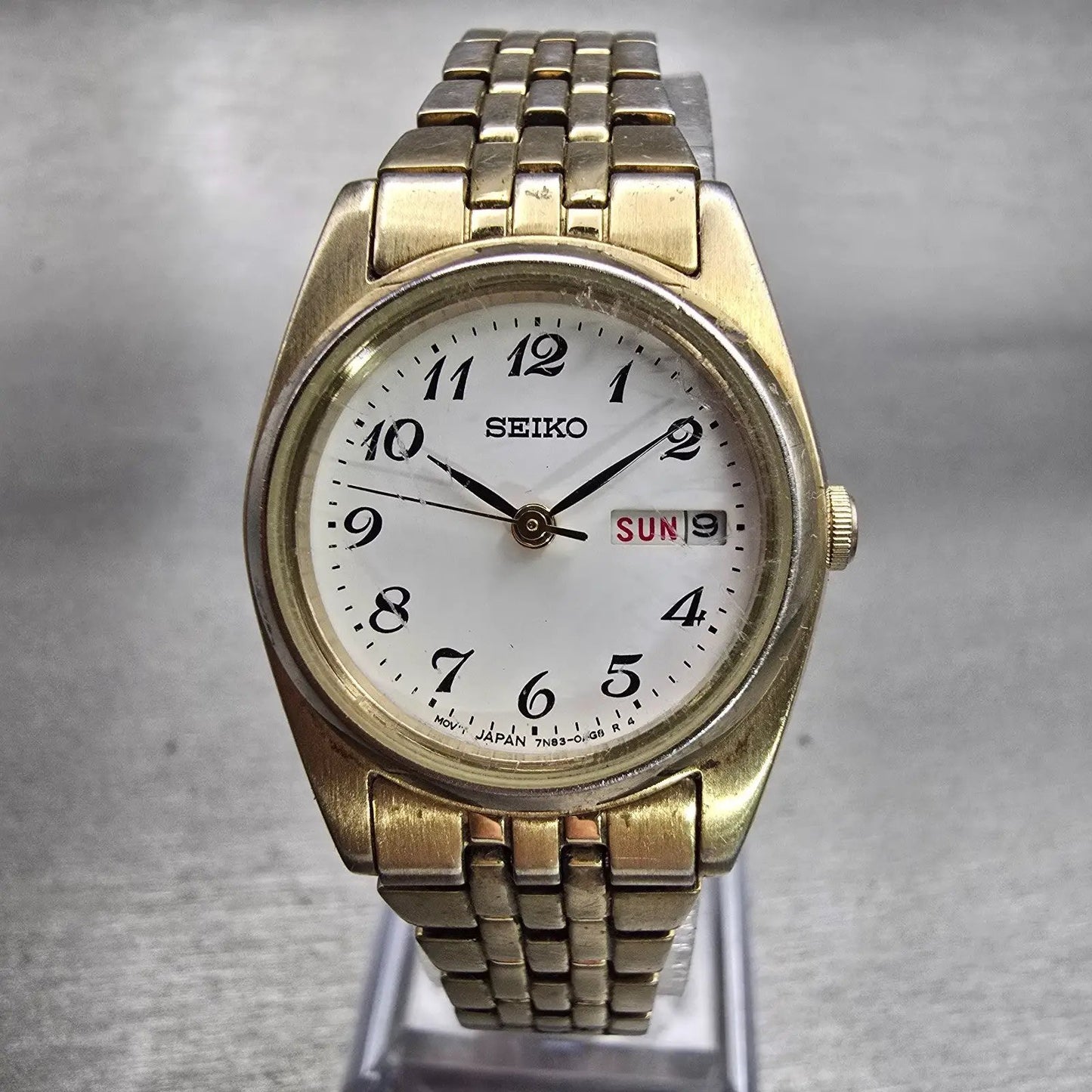 Seiko Watch Women 24mm White Dial Gold Tone Daydate Round 7N83-0011 New Battery0