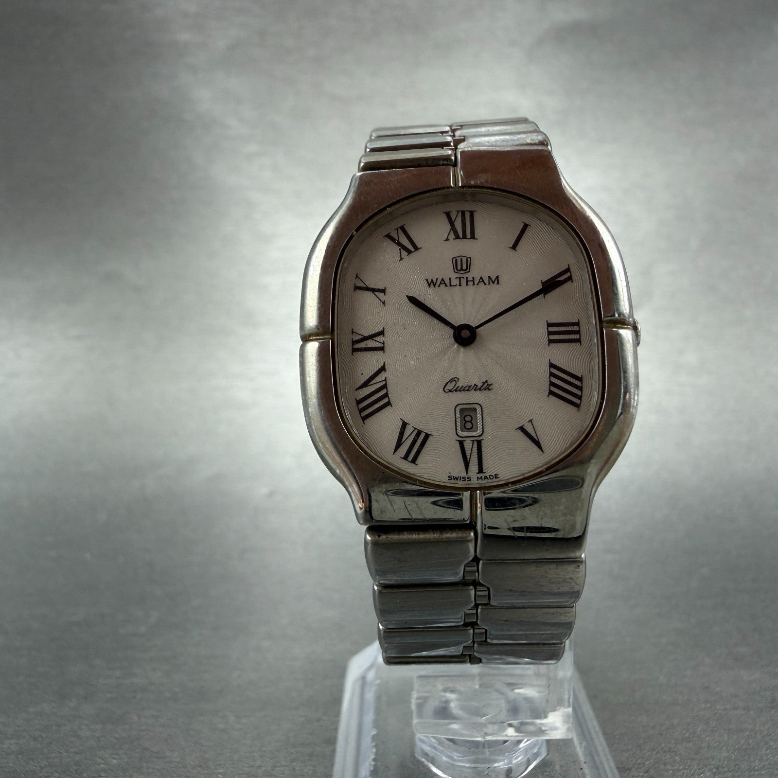 Waltham Watch Men 28mm Silver Dial Silver Tone Date Oval L760494 New Battery5
