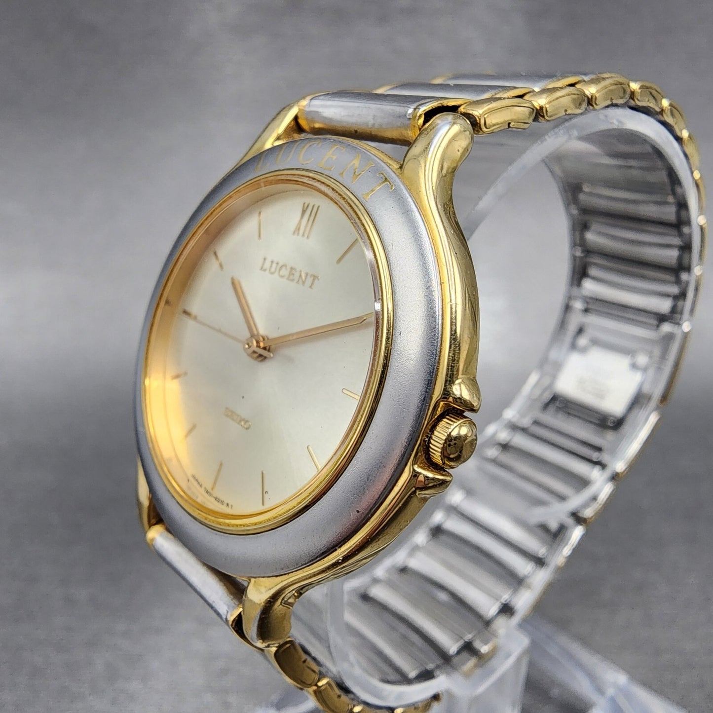 Seiko Lucent Watch Women 31mm Champagne Dial Two Tone Round 7N016160 New Batt2
