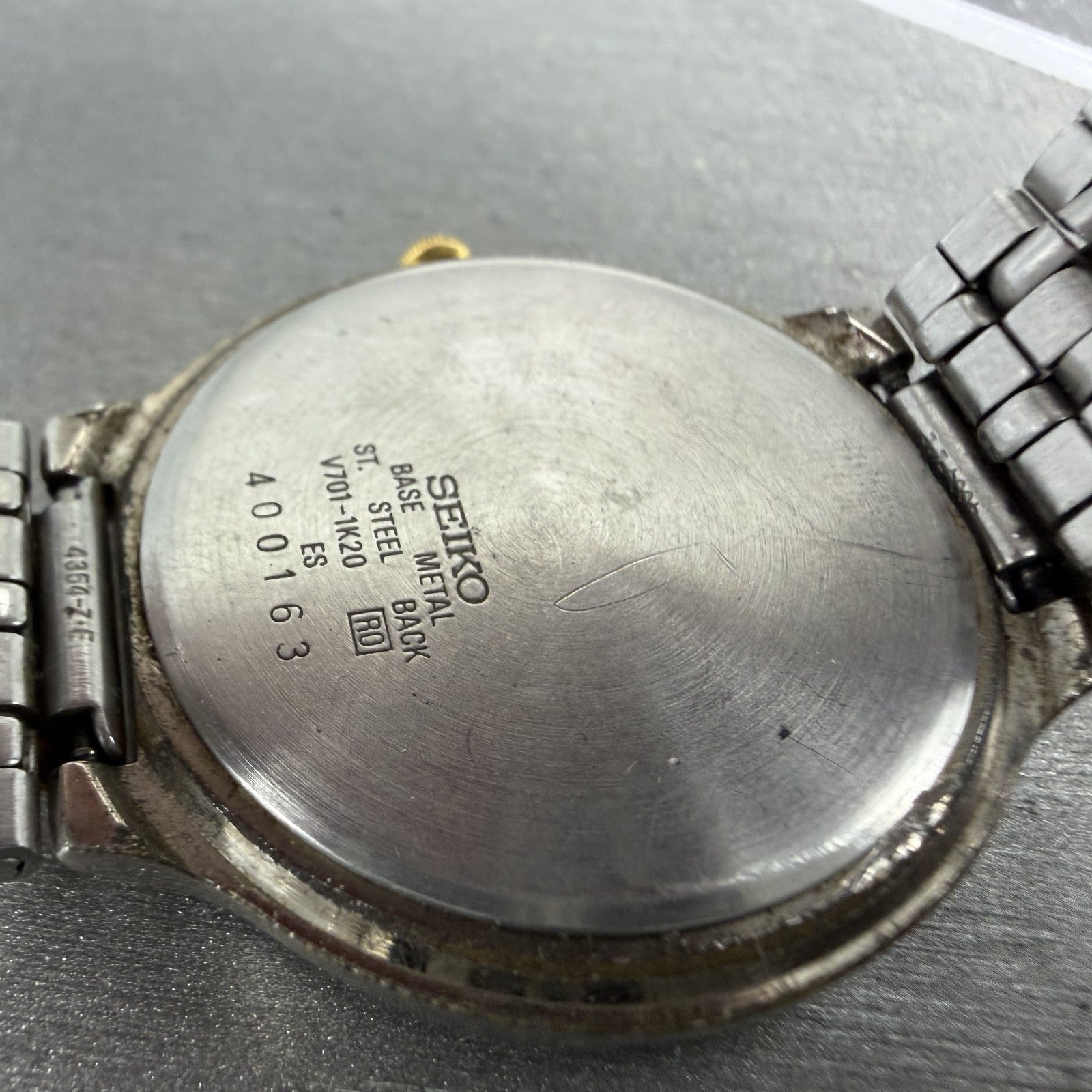Seiko Watch Men 34mm Black Dial Two Tone Round  Vintage V701-1K20 New Battery9