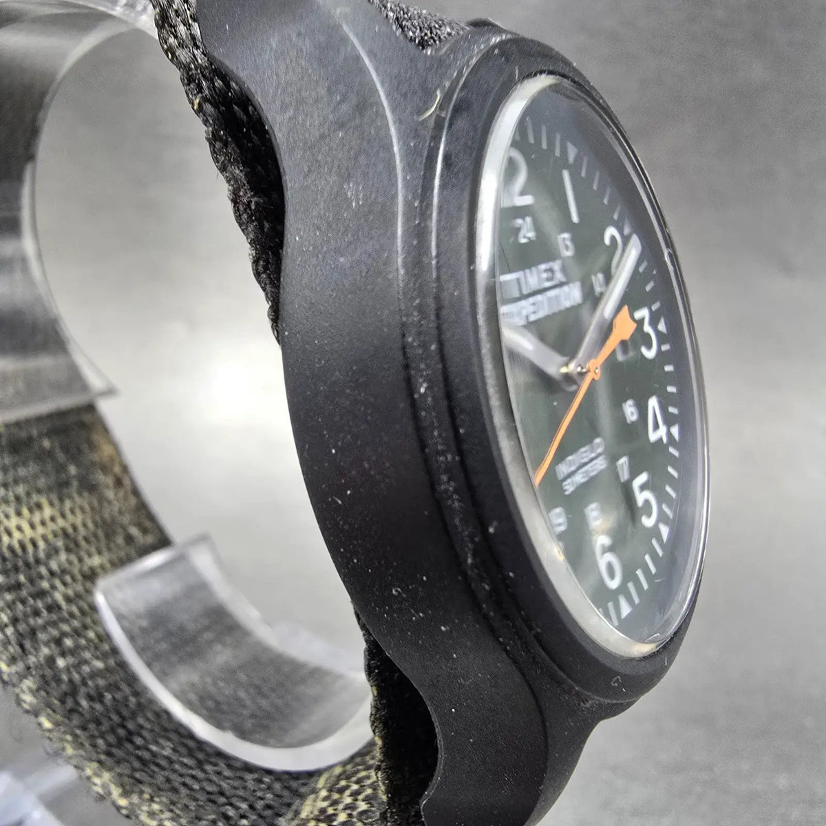 Timex Expedition Acadia Watch Men 40mm Green Dial Black Date READ!!! New Battery3