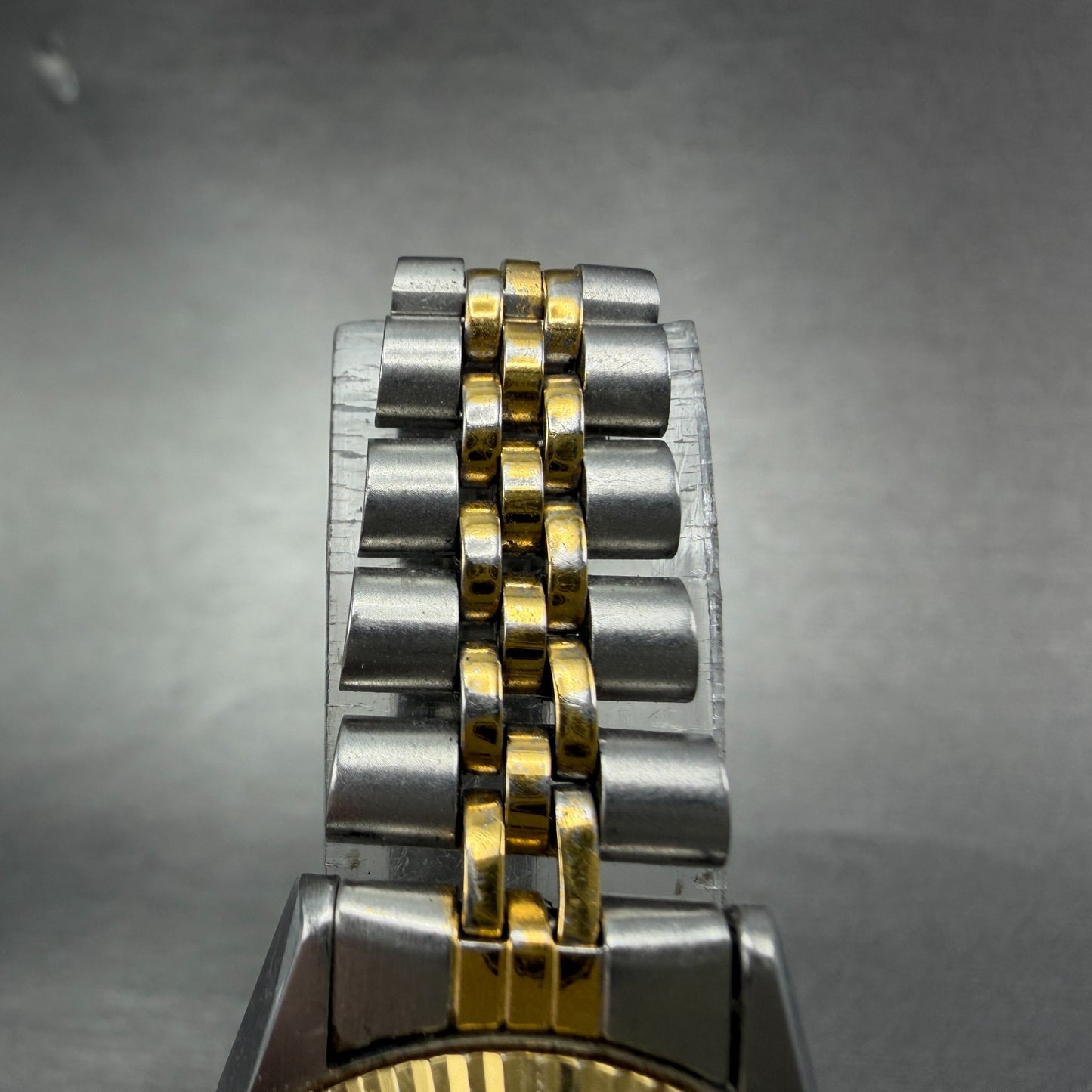 Seiko SQ Watch Women 24mm Gold Dial Two Tone Daydate 3Y03-0169 New Battery ABC4