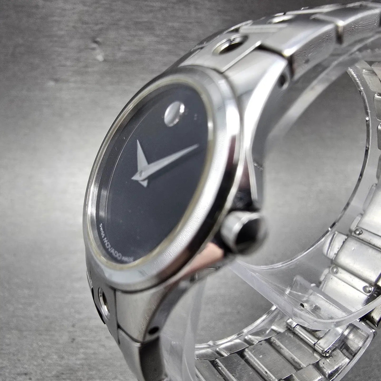 Movado Valeto Watch Women 25mm Black Dial Silver Tone 84 G4 1843 New Battery2