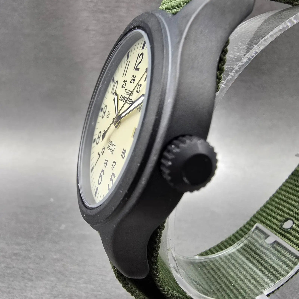 Timex Expedition Scout Watch Men 40mm Cream Dial Black Date Round New Battery L2
