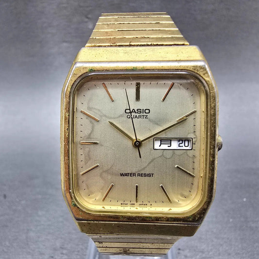 Casio MQ-518 Watch Men 30mm Champagne Dial Gold Tone Rectangle Daydate New BattL0