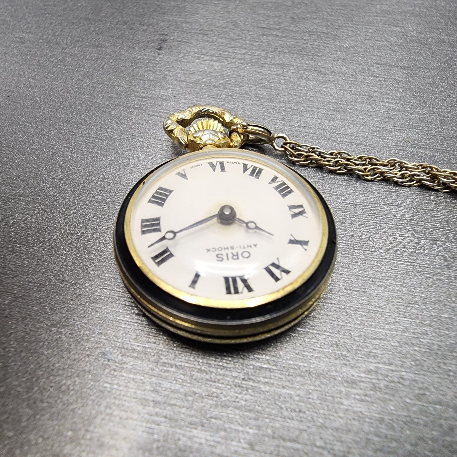 Oris Pocket Watch Women 24mm White Dial Gold Tone Manal Wind Runs Vintage4