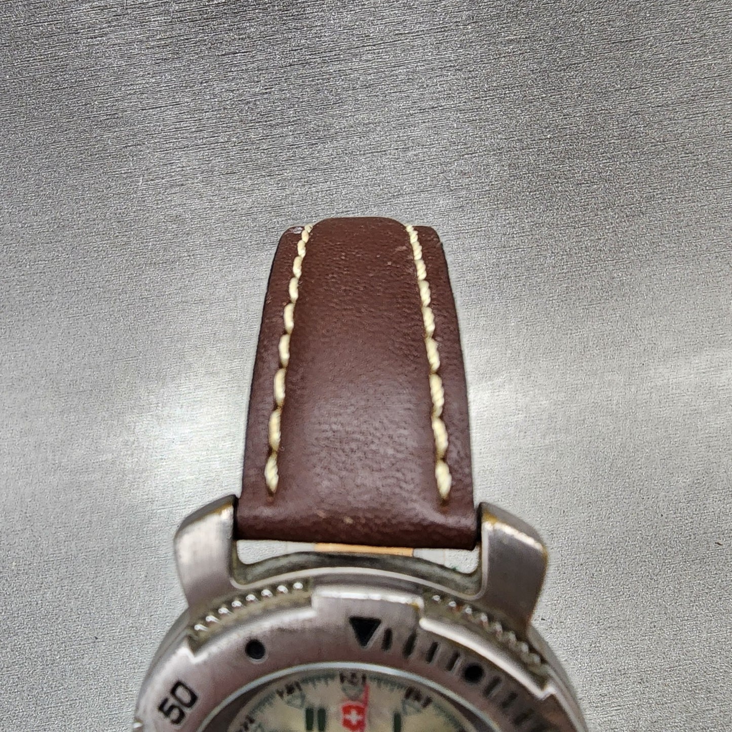 Victorinox Swiss Army Sportline Watch Men 40mm Gray Dial Silver Tone PARTS5