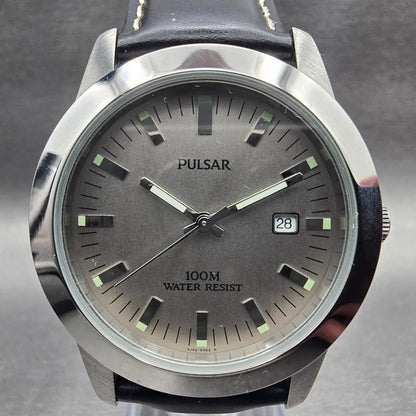 Seiko Pulsar Watch Men 39mm Silver Dial Silver Tone Date VJ32-X044 New Battery1