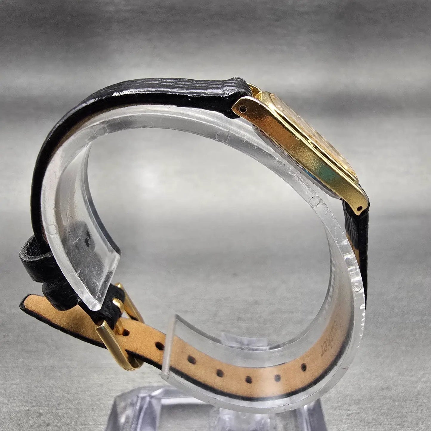 Seiko Watch Women 13mm White Dial Gold Tone Oval 2E20-6309 New Battery Vintage8