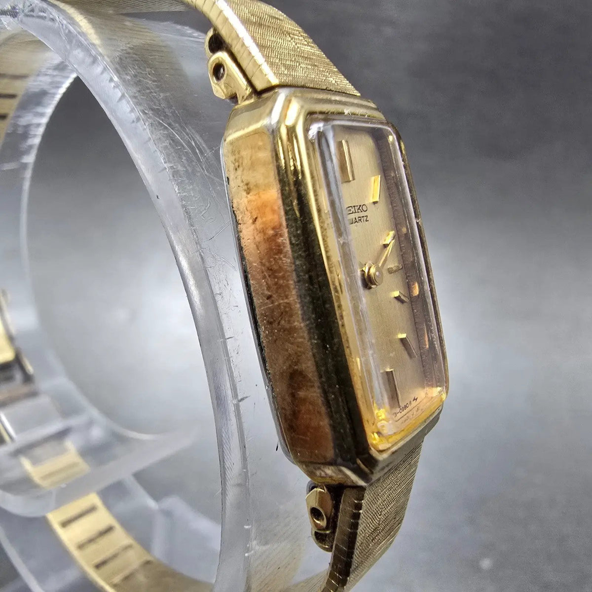 Seiko Tank Watch Women 14mm Gold Dial Gold Rectangle 1320-5770 New Battery VTG3