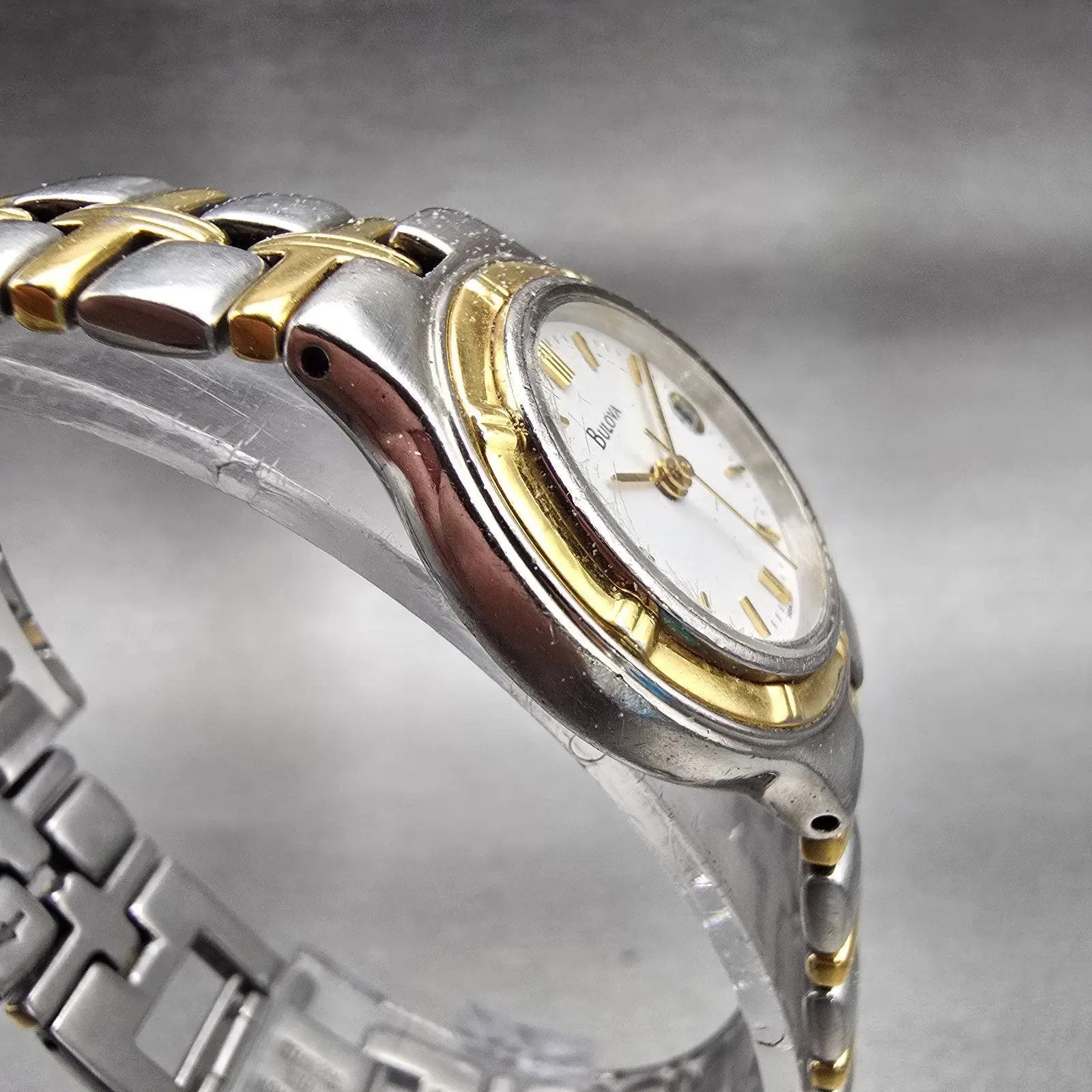 Bulova Watch Women 25mm White Dial Two Tone Date Round New Battery 98M36 Vintage3