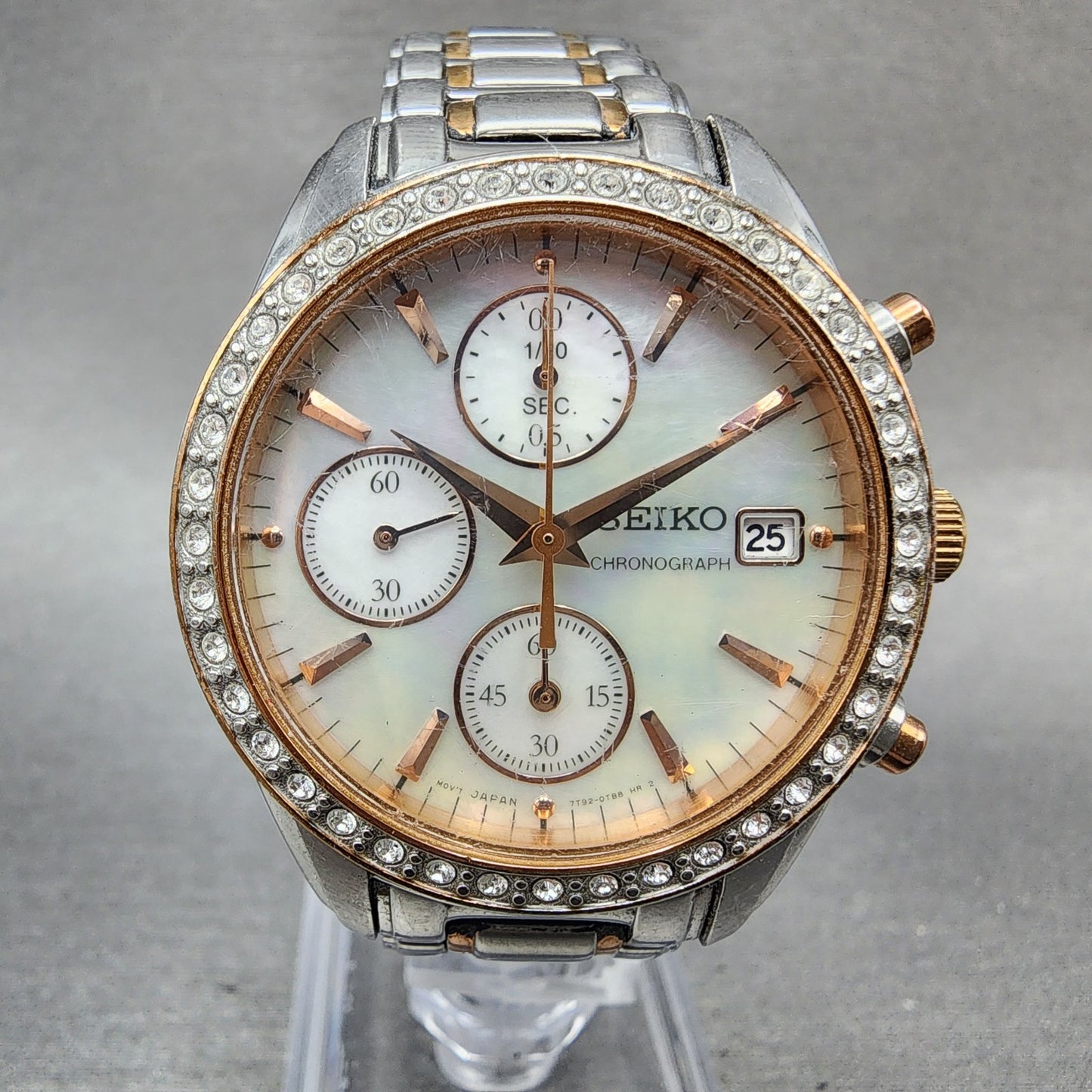 Seiko Chronograph Watch Women 34mm MOP Dial Two Tone Date 7t920mz0 New Battery0