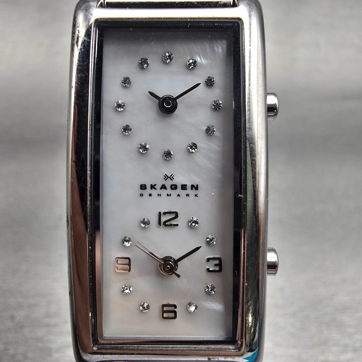 Skagen Dual Time Watch Women 20mm MOP Dial Silver Rectangle 20SSSMP New Battery1