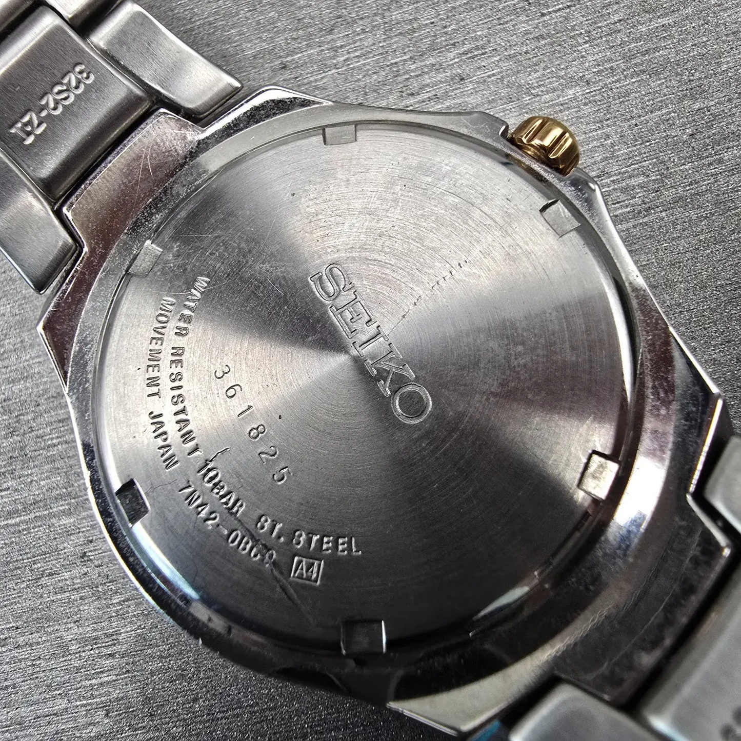 Seiko Watch Men 37mm Blue Dial Two Tone Date Round 7N42-0BC0 New Battery Vintage10