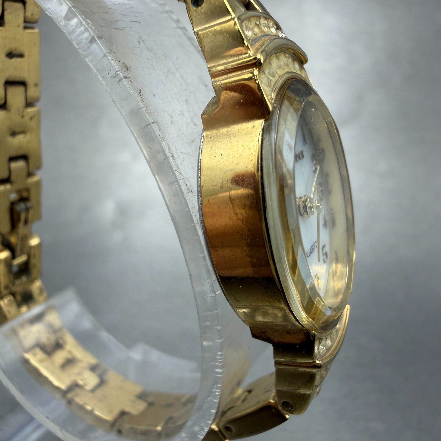 Elgin II Watch Women 17mm MOP Dial Gold Tone Oval ELL14 New Battery Crystals3
