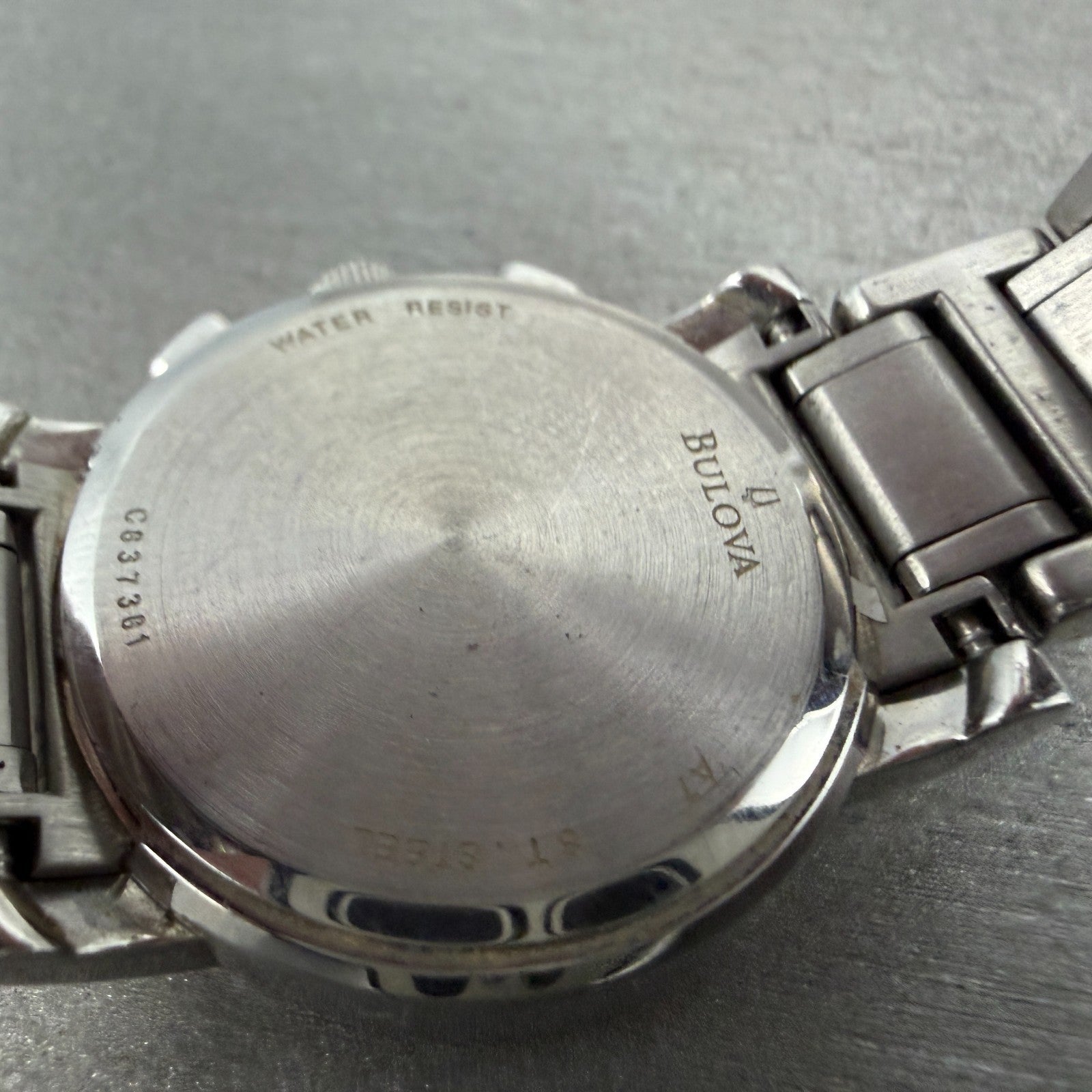 Bulova Chronograph Watch Women 30mm White Dial Silver Tone Date 96R19 New BattI59
