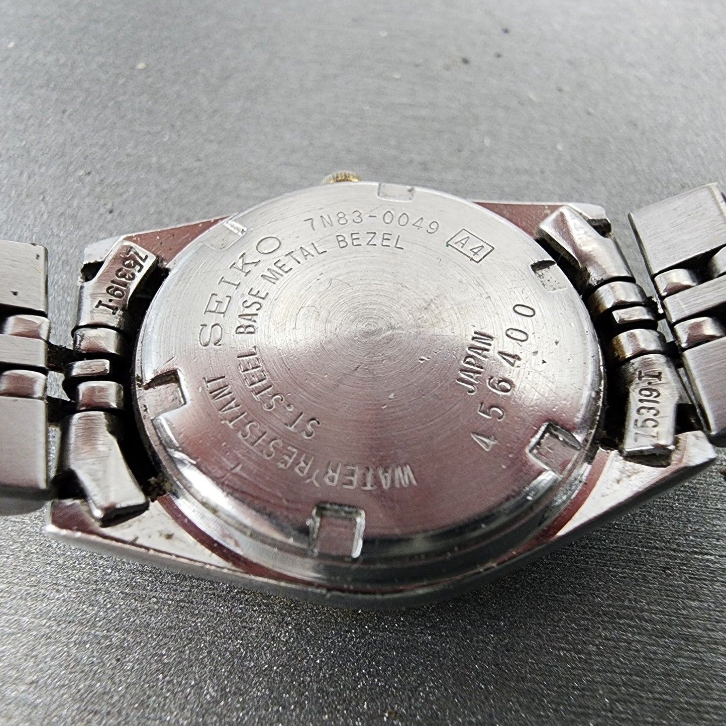 Seiko Watch Women 24mm Gold Dial Two Tone Daydate 7N830049 UT Austin New Batt9