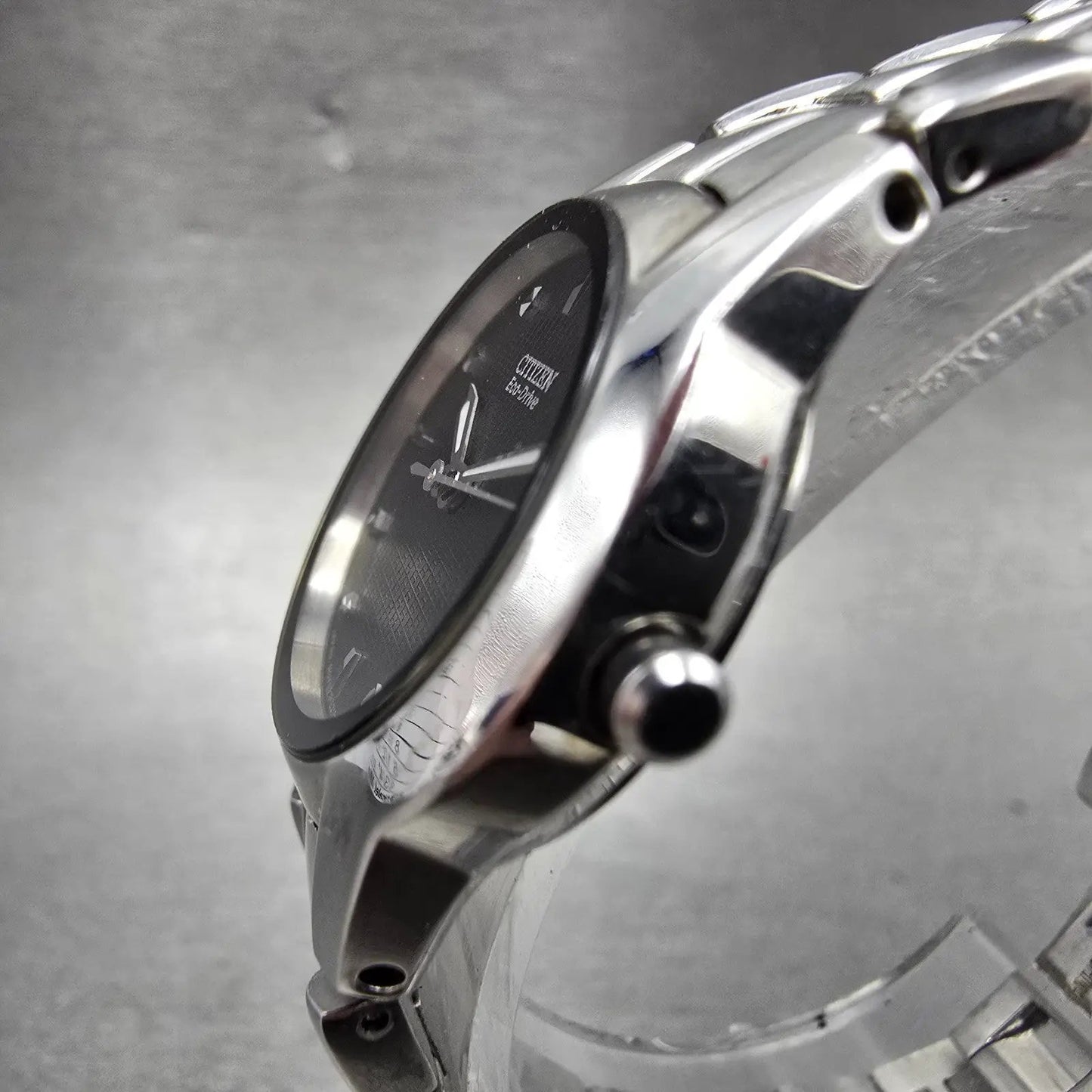 Citizen Eco-Drive Watch Women 26mm Black Dial Silver Tone Date E011-S058503 Runs2