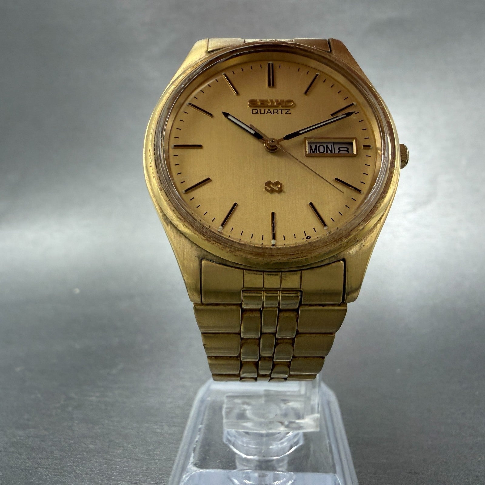 Seiko SQ Watch Men 35mm Gold Dial Gold Tone Daydate Round 5Y23-8040 New BatteryP5