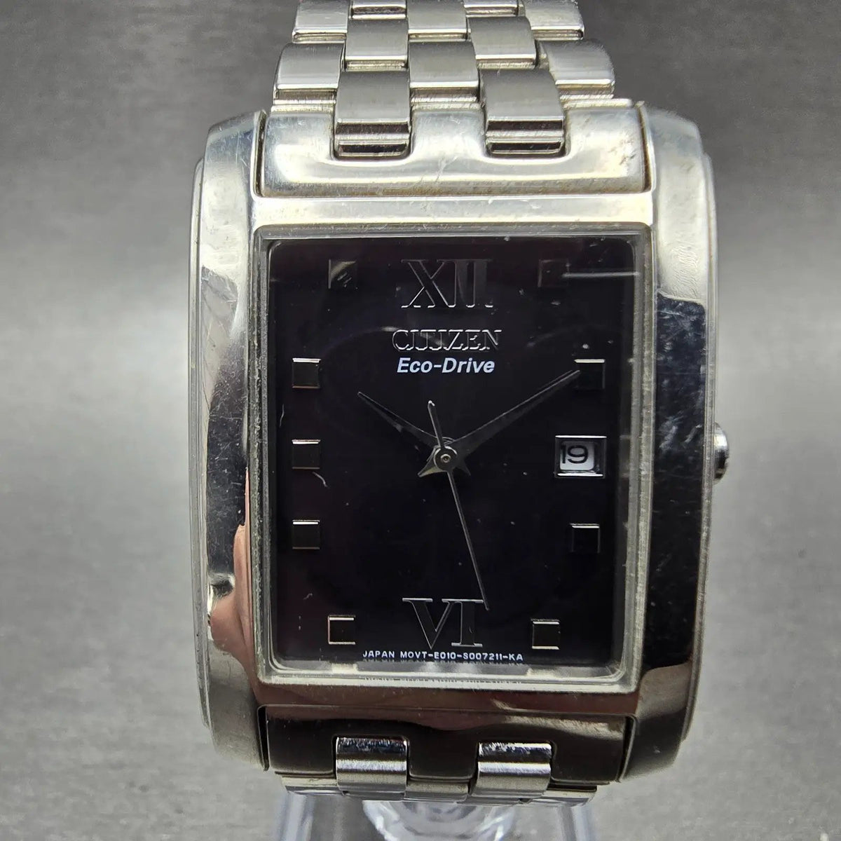 Citizen Eco-Drive Tank Watch Men 26mm Black Dial Silver Tone Date Rectangle Runs0