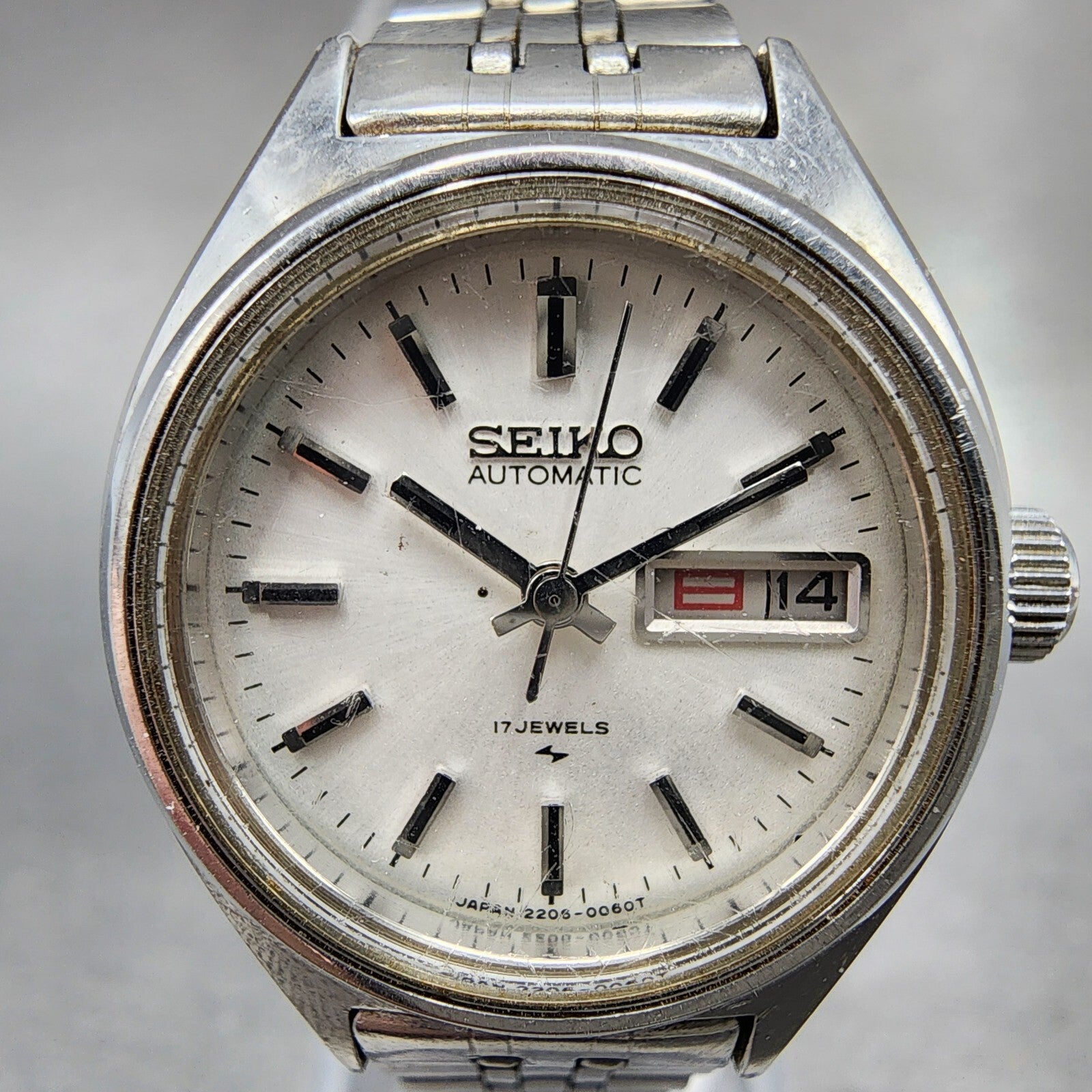 Seiko Automatic Watch Women 25mm White Dial silver Tone Round Daydate 220604801