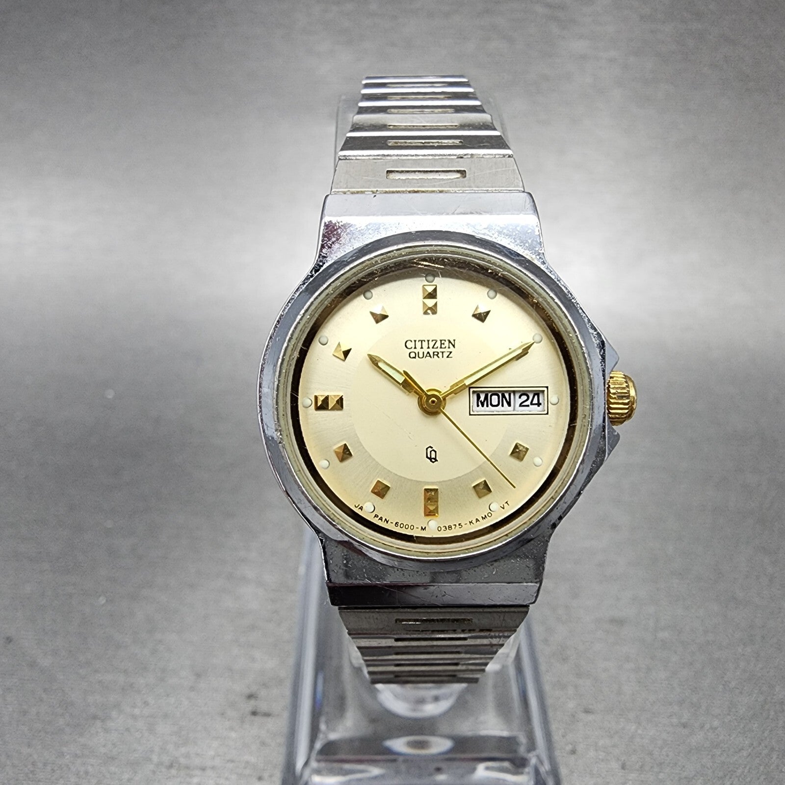 Citizen CQ Watch Women 24mm Champagne Dial Silver Tone Daydate Round New battery0