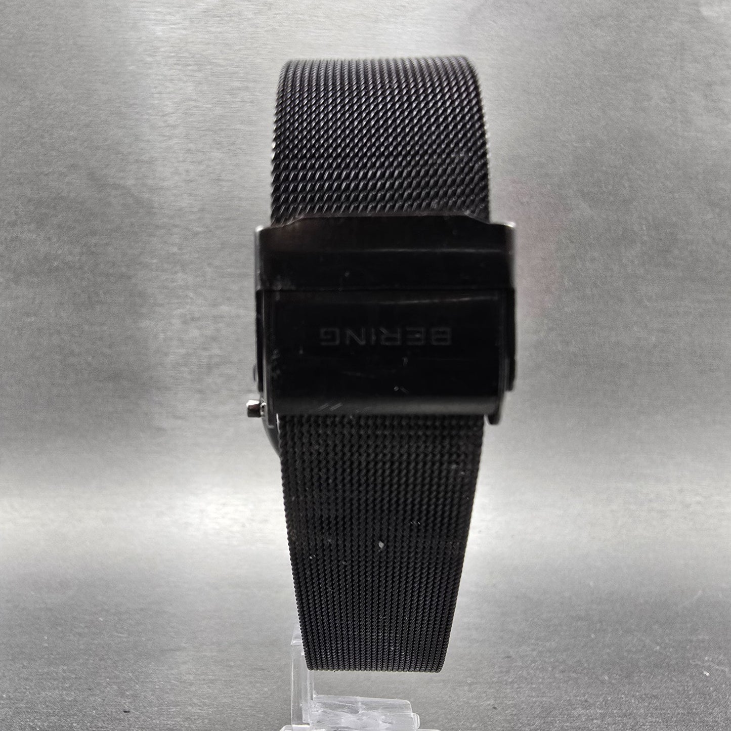 Bering Solar Watch Men 39mm Gray Dial Black Date Round Mesh 14639-122 Works7