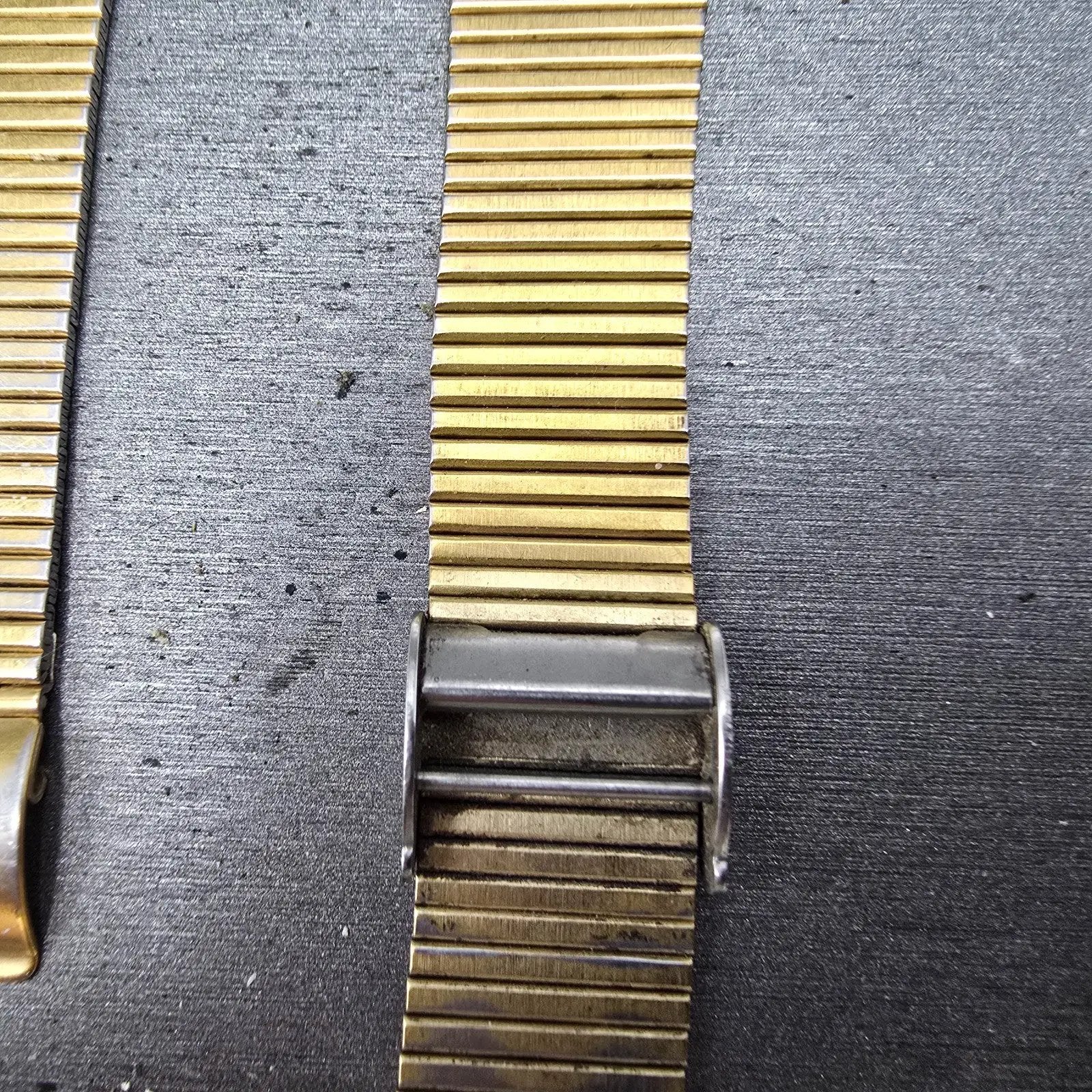 Seiko Bracelet 18mm Stainless Steel Gold Tone Tri Folding Clasp VTG Japan G10163