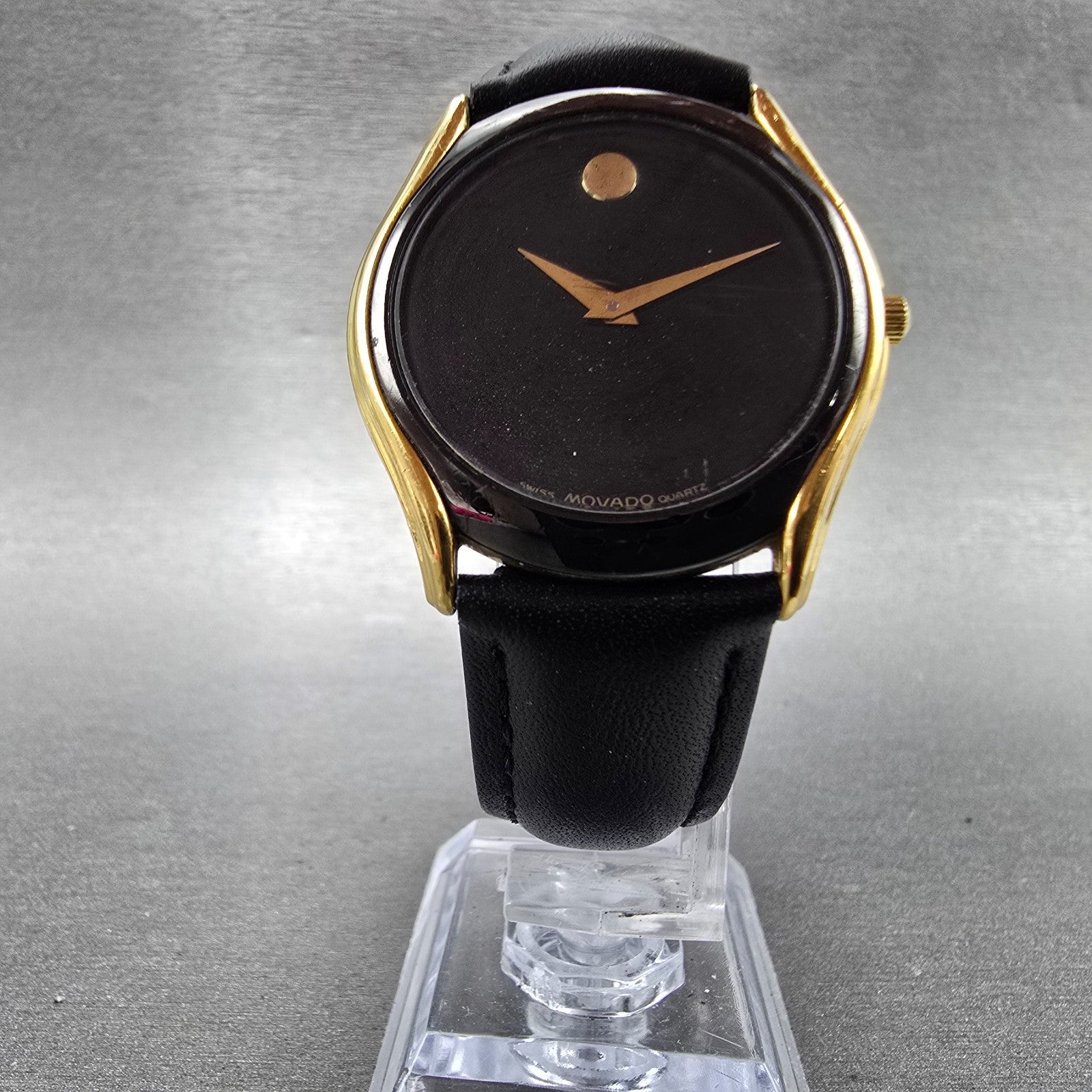 Movado Museum Watch Men 33mm Black Dial Black & Gold Tone 87.E2.860.2 New Batt J6