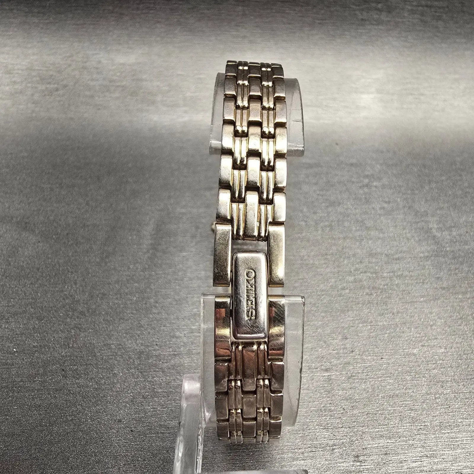 Seiko Tank Watch Women 16mm Champagne Dial Gold Tone Rectangle 1N01-0FH0 NewBatt7