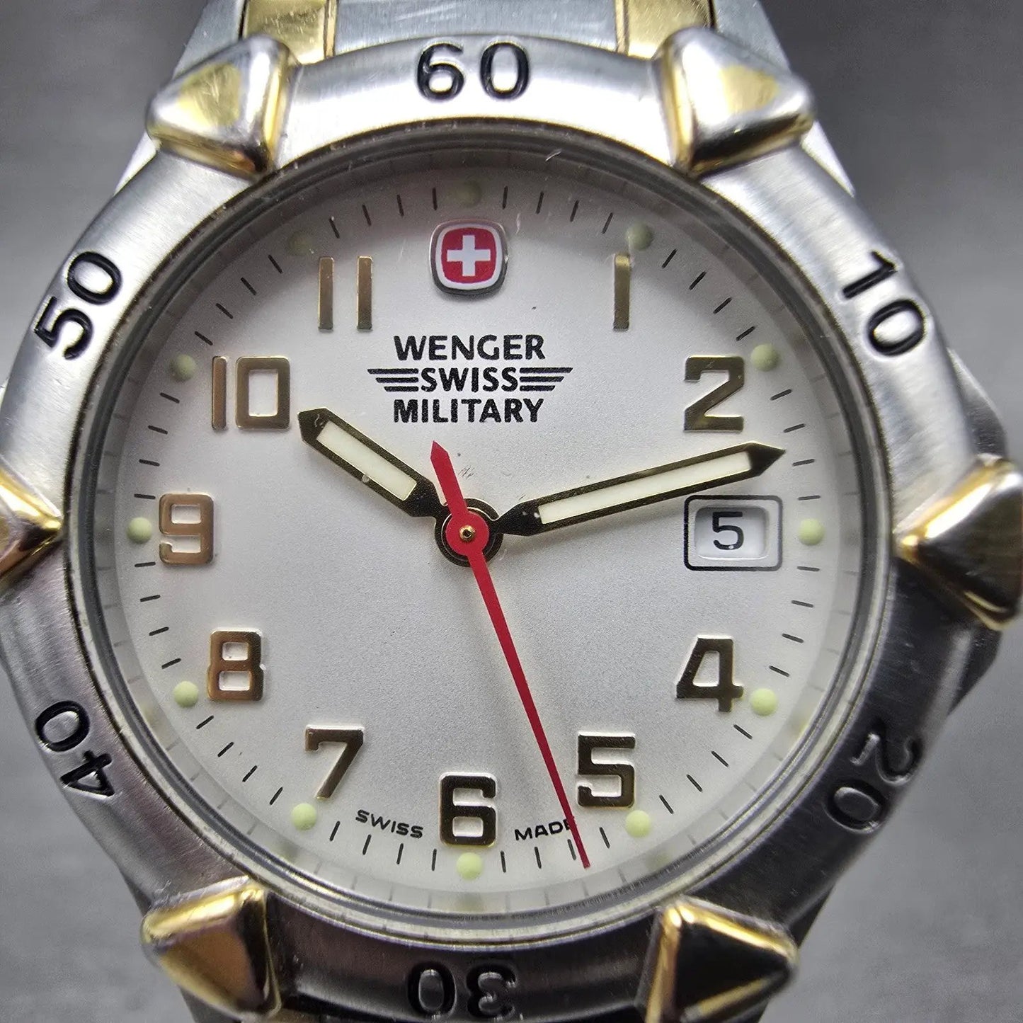 Wenger Swiss Military Dive Watch Women 30mm White Dial TwoTone Date 79052 NewBat1