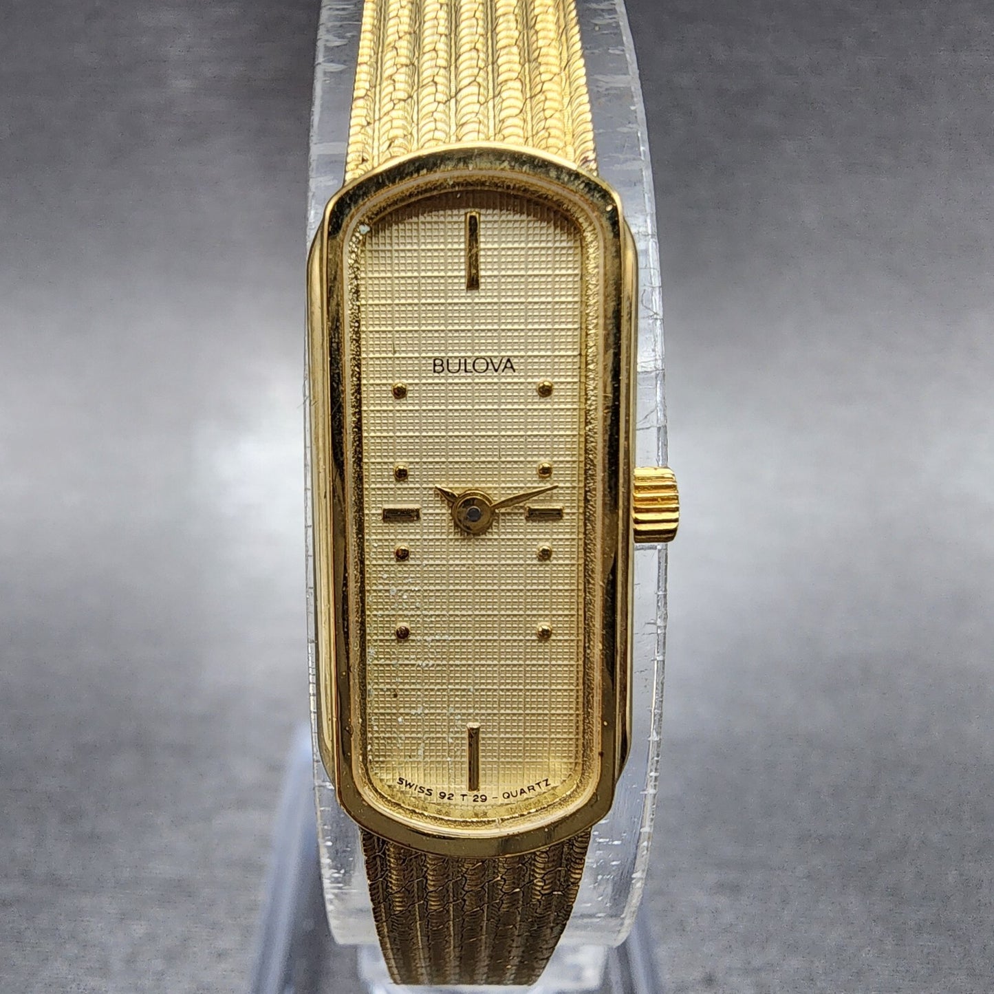 Bulova Watch Women 12mm Cream Dial Gold Tone Oval 92T29 New Battery NOS4