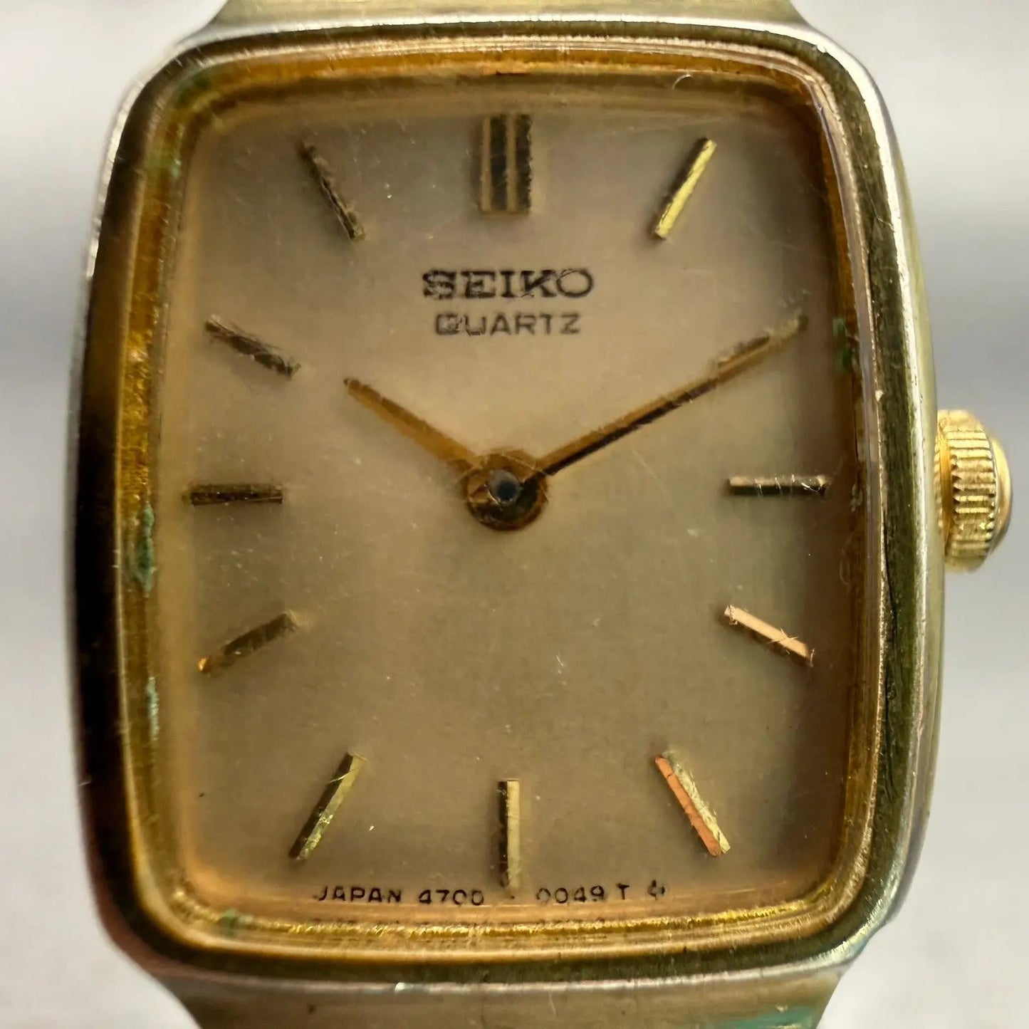 Seiko Watch Women 18mm Champagne Dial Gold Tone Rectangle 4700-3019 New Battery1