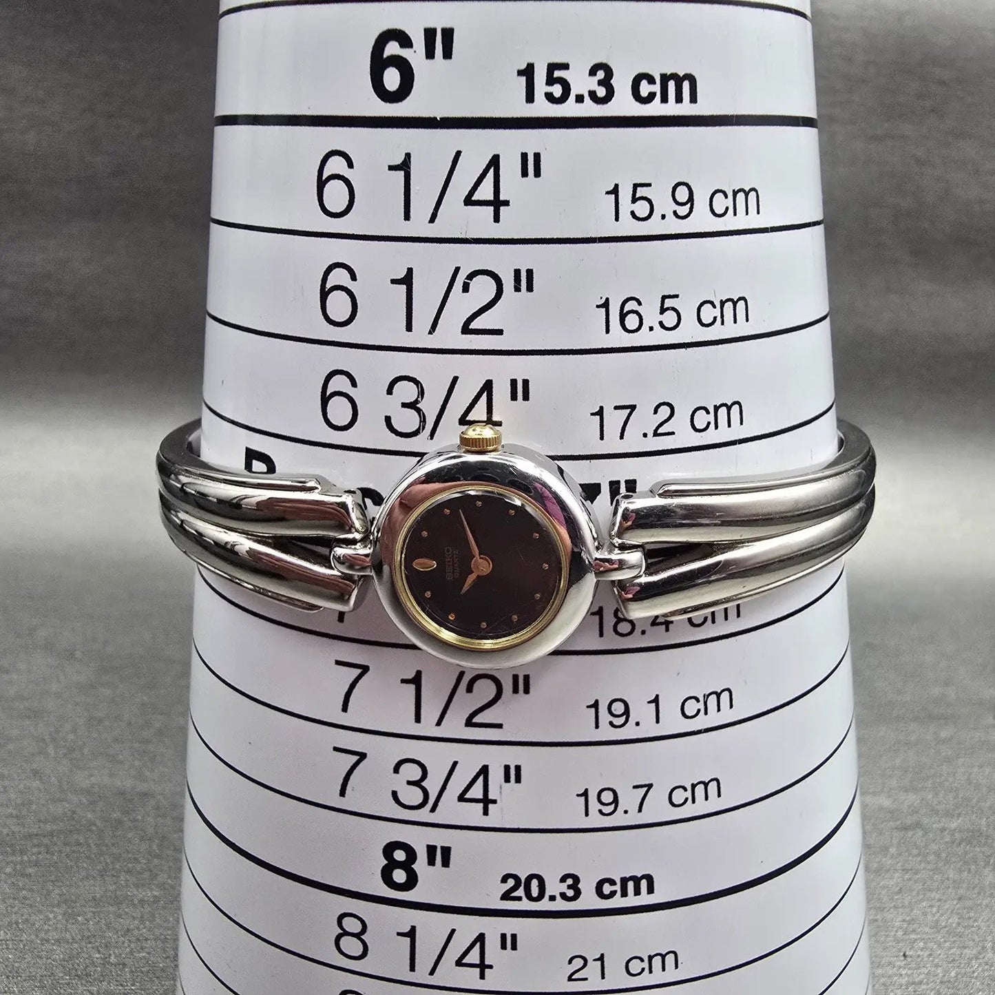 Seiko Watch Women 17mm Black Dial Silver Tone Round 1F20-0H29 New Battery9