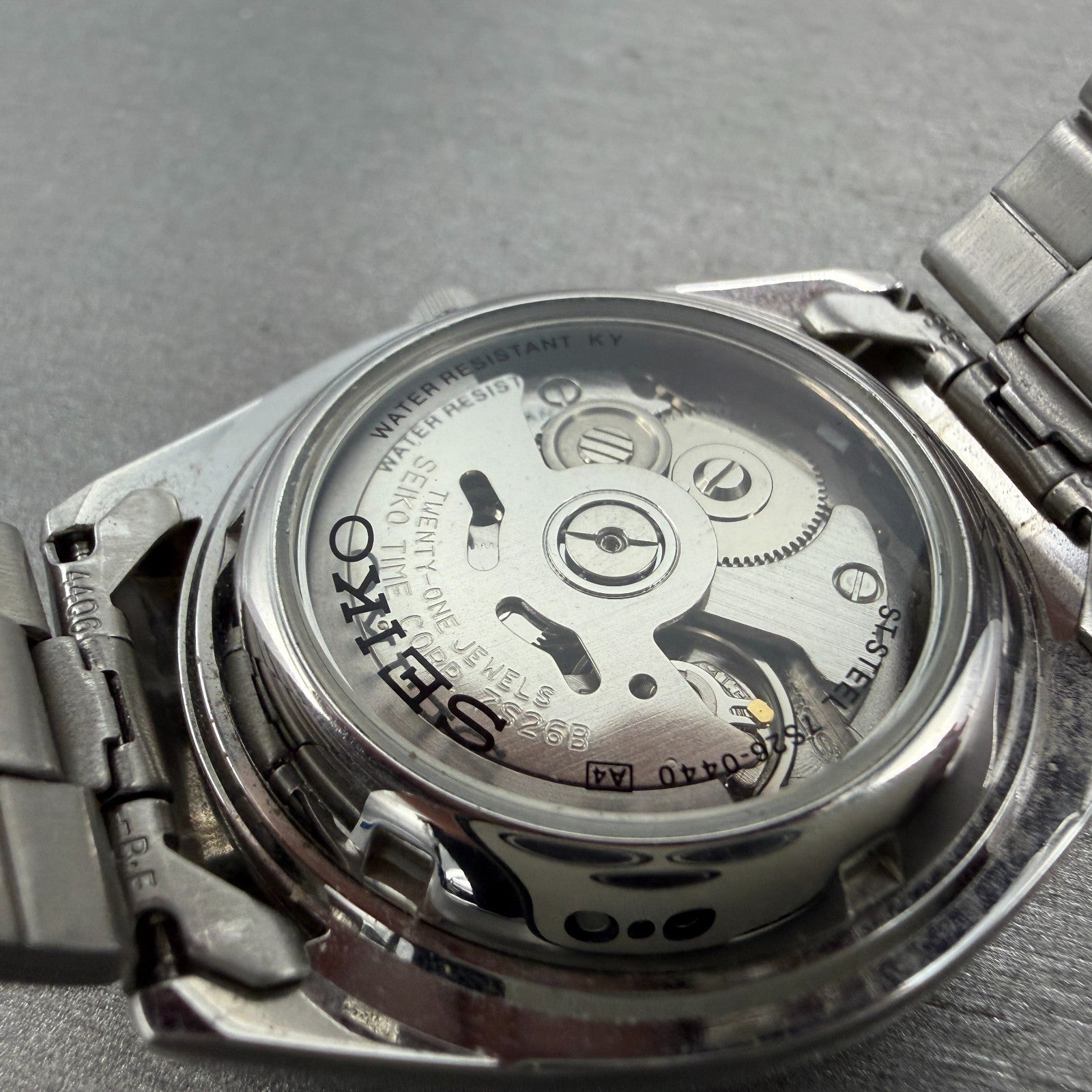 Seiko 5 Automatic Watch Men 37mm Black Dial Silver Tone Daydate 7S26-0440 Runs8