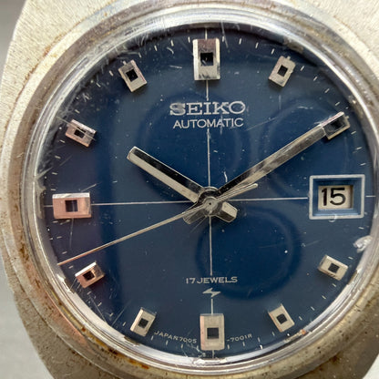 Seiko Automatic Watch Men 35mm Blue Dial Silver Tome Date 7005-7001 Runs Vintage1