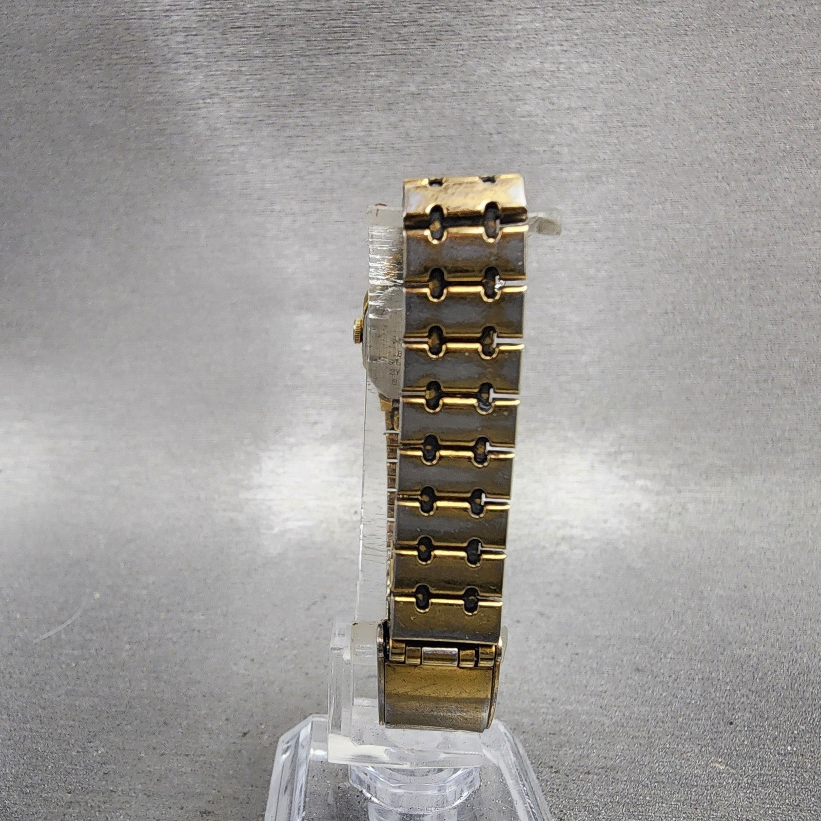 Seiko Watch Women 17mm White Dial Gold Tone Octagon 2y005509 New Battery7