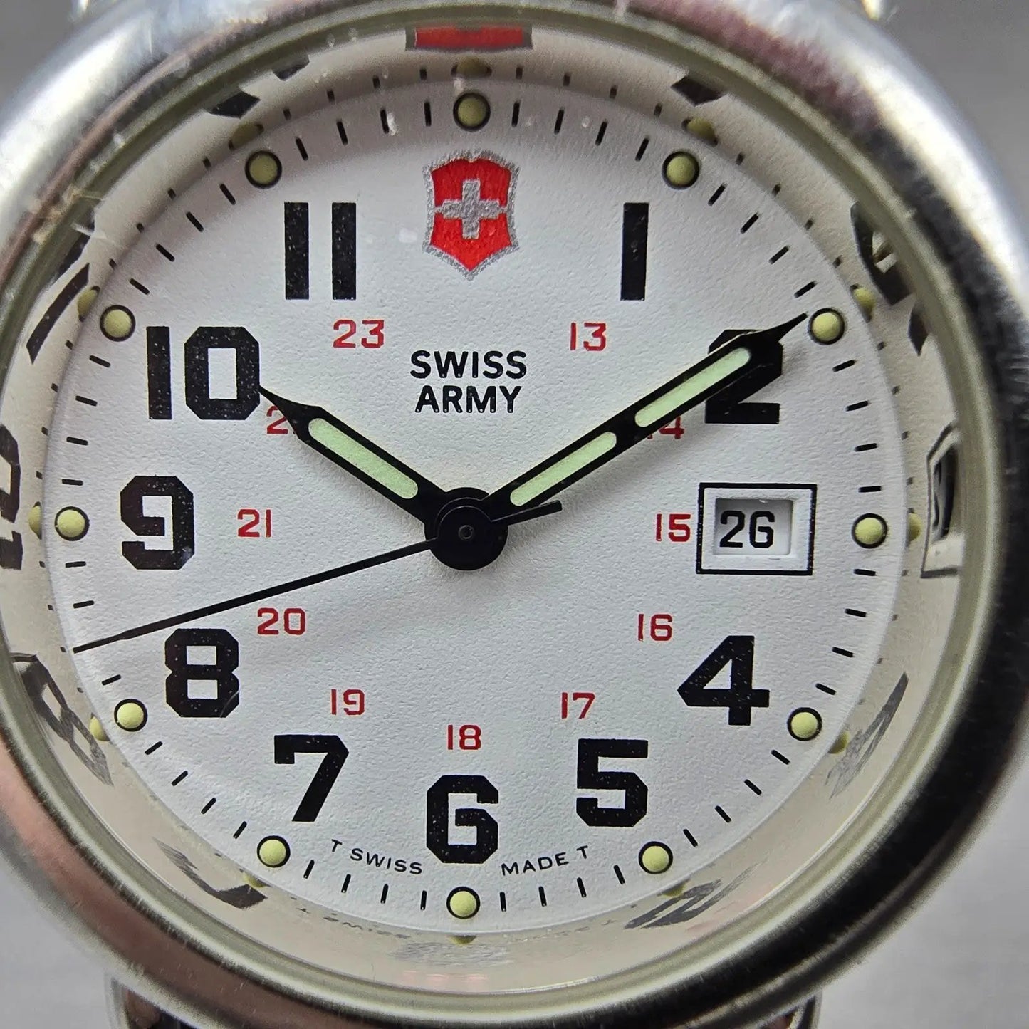 Victorinox Swiss Army Cavalry Watch Women 31mm White Dial Steel Date PARTS VTG2