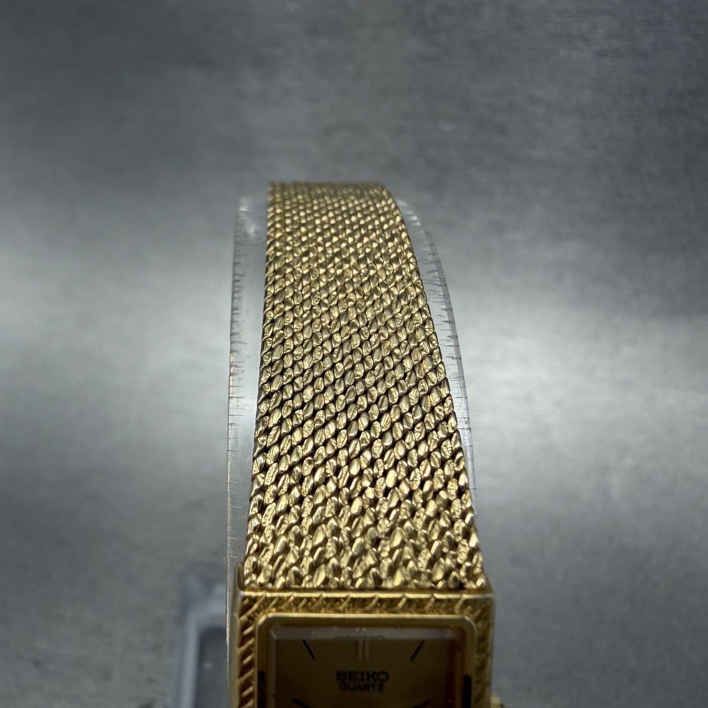 Seiko Tank Watch Women 14mm Gold Dial Gold Tone Rectangle 1F20-5A59 New Battery4