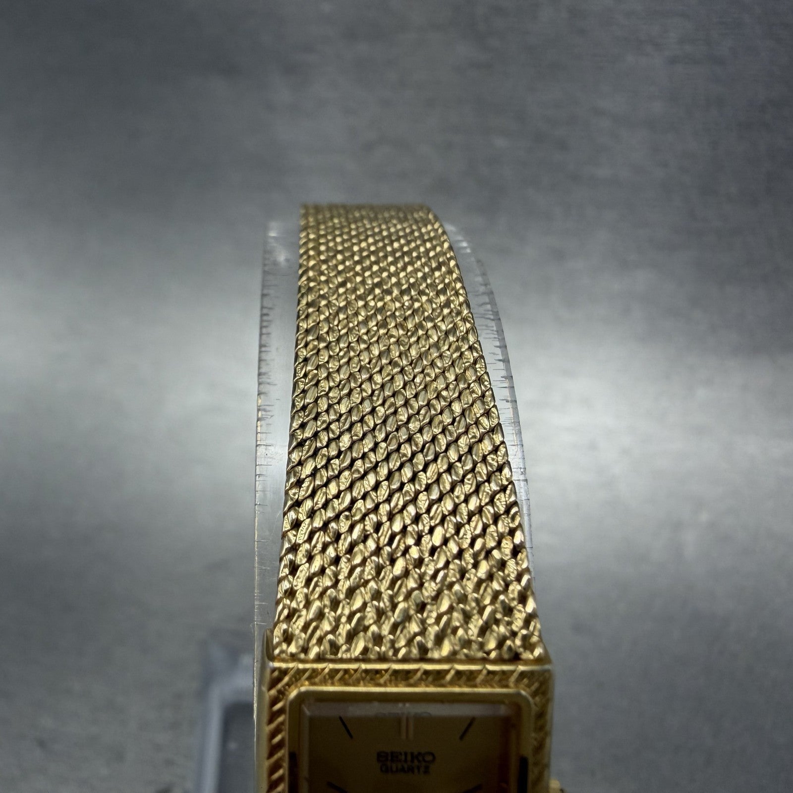 Seiko Tank Watch Women 14mm Gold Dial Gold Tone Rectangle 1F20-5A59 New Battery4