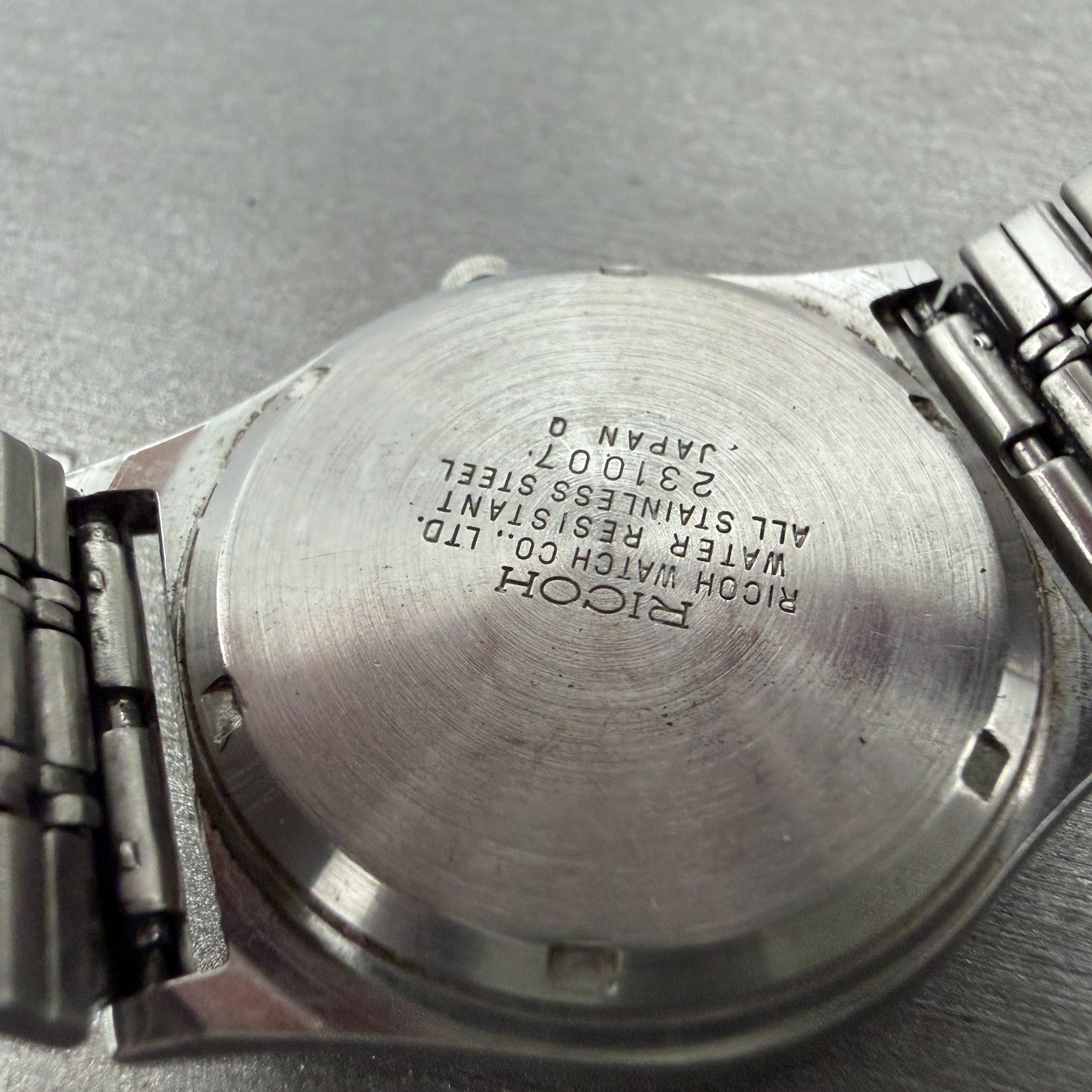 Ricoh Ammon Watch Men 32mm White Dial Silver Tone Date Round New Battery9
