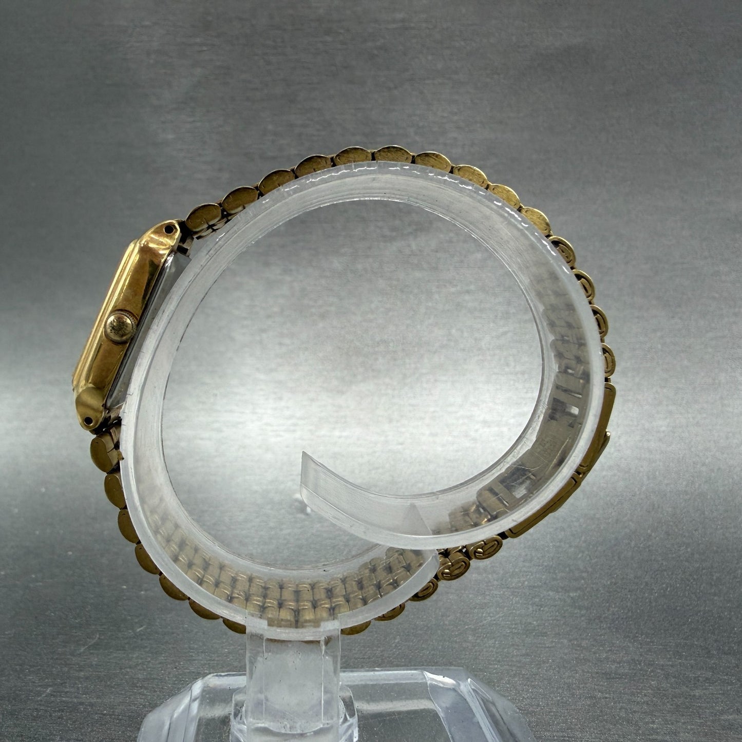 Seiko Tank Watch Women 18mm Champagne Dial Gold Tone Rectangle V401-5129 NewBat66