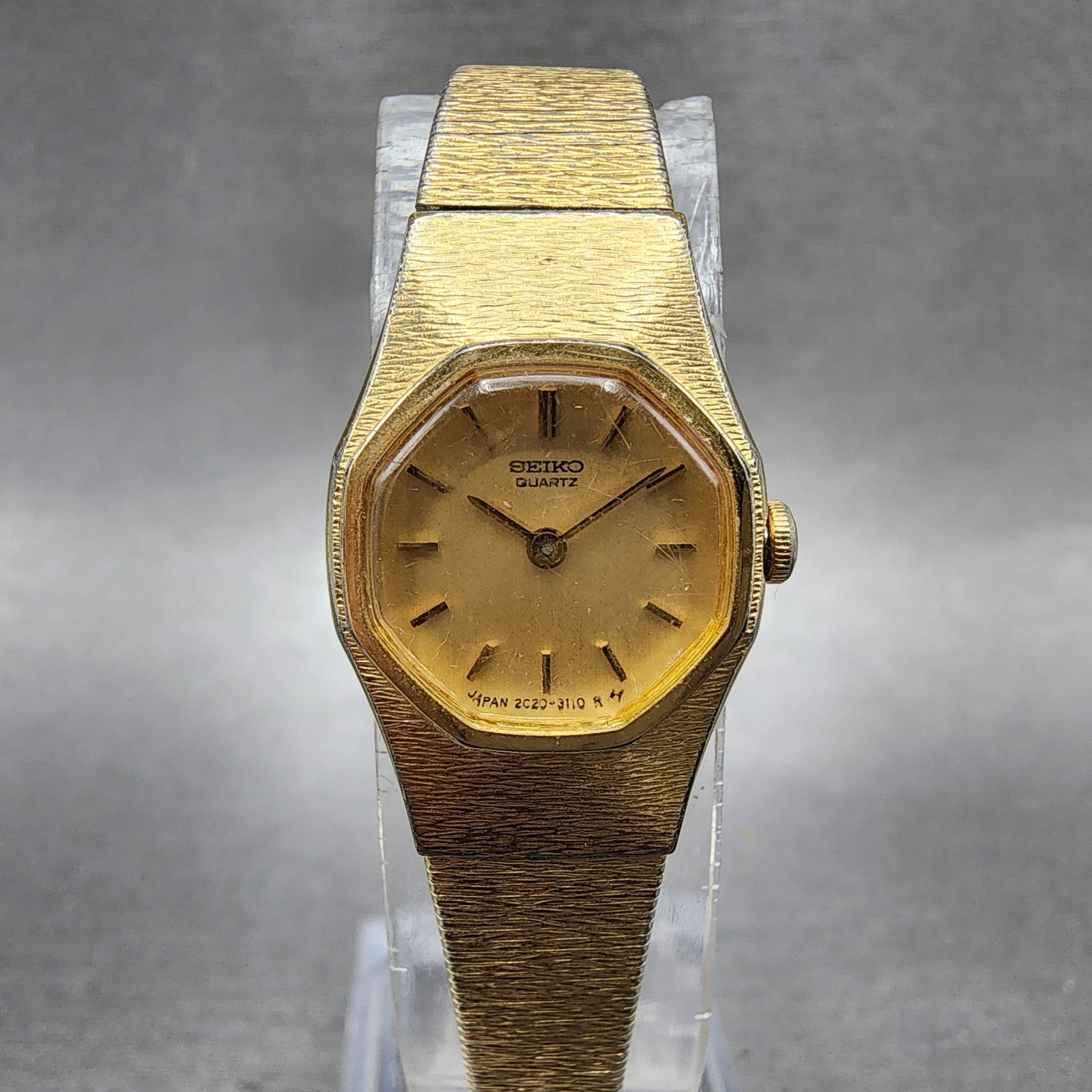Seiko Watch Women 16mm Champagne Dial Gold Tone Octagon 2c206510 New Battery0
