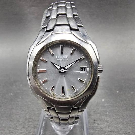 Citizen Eco-Drive Watch Women 25mm Gray Dial Silver Tone Date E011-S049601 RunsK0