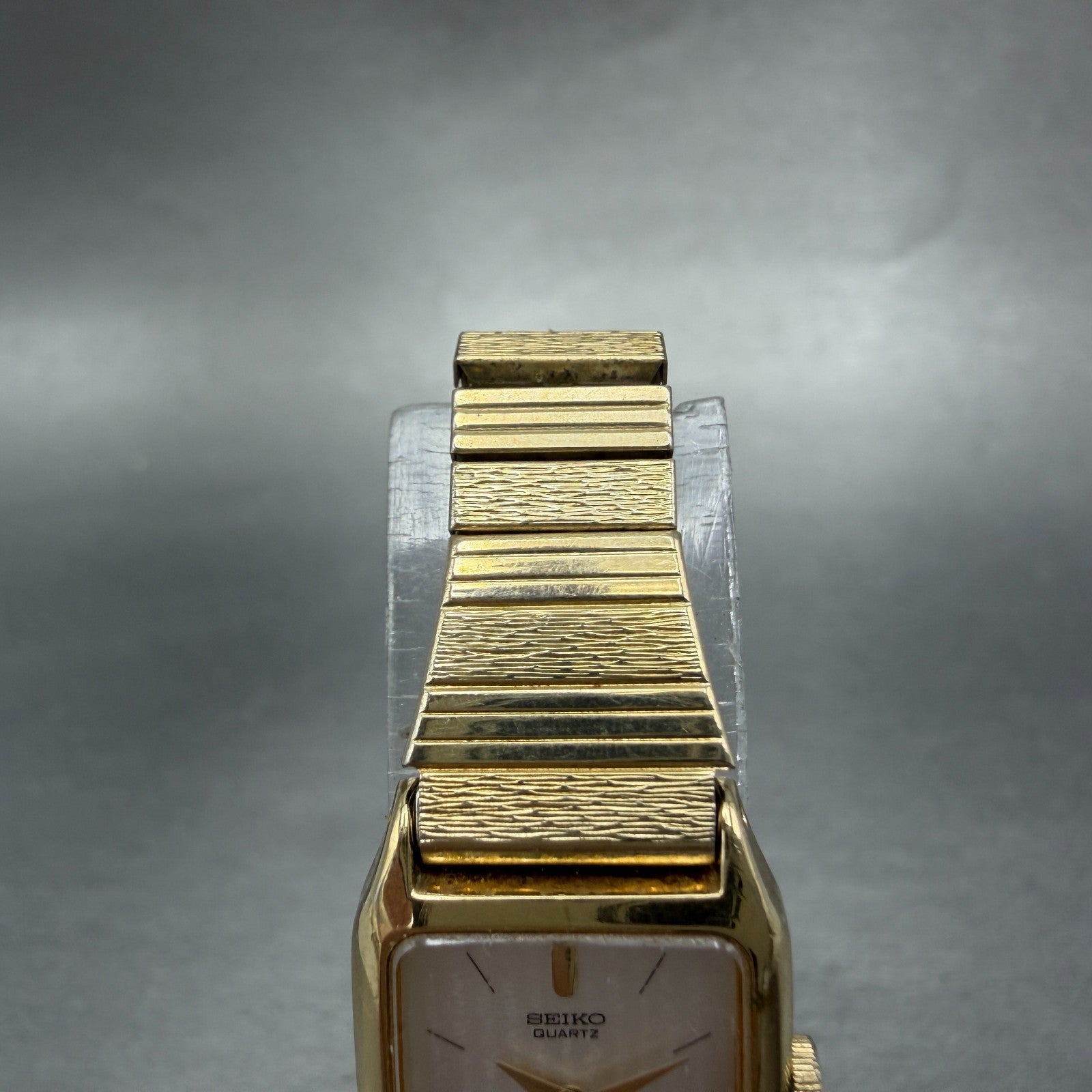 Seiko Tank Watch Women 17mm Silver Dial Gold Tone 4N00-5129 New Battery Vintage4