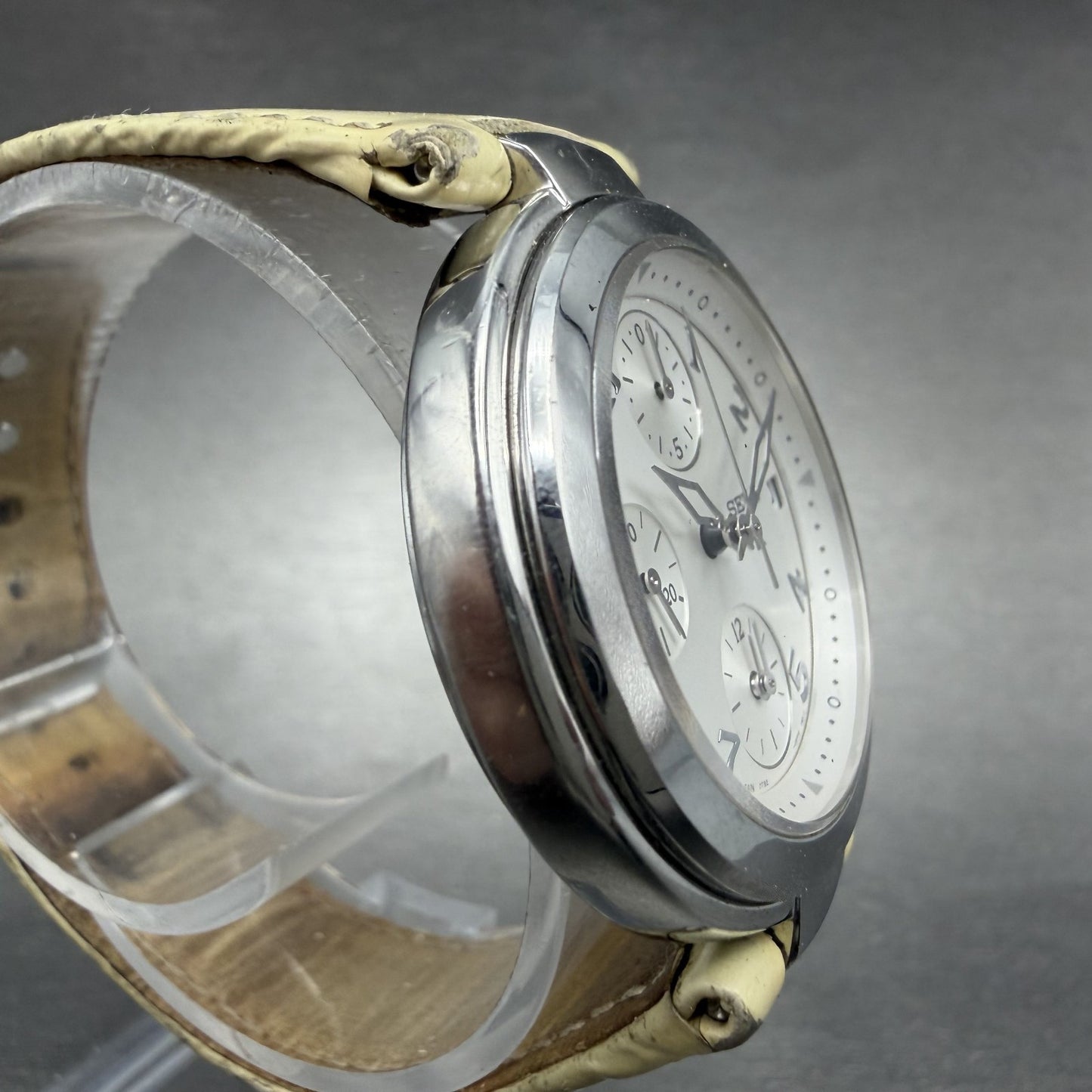 Seiko Lukia Chronograph Watch 35mm Women Silver Dial Silver Tone Date NewBattery3